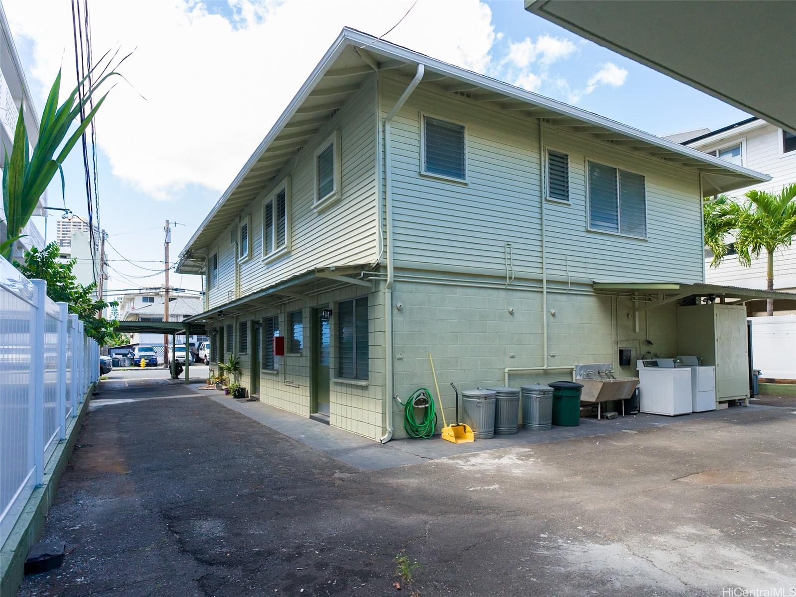 2014 Fern Street Honolulu - Multi-family - photo 22 of 25