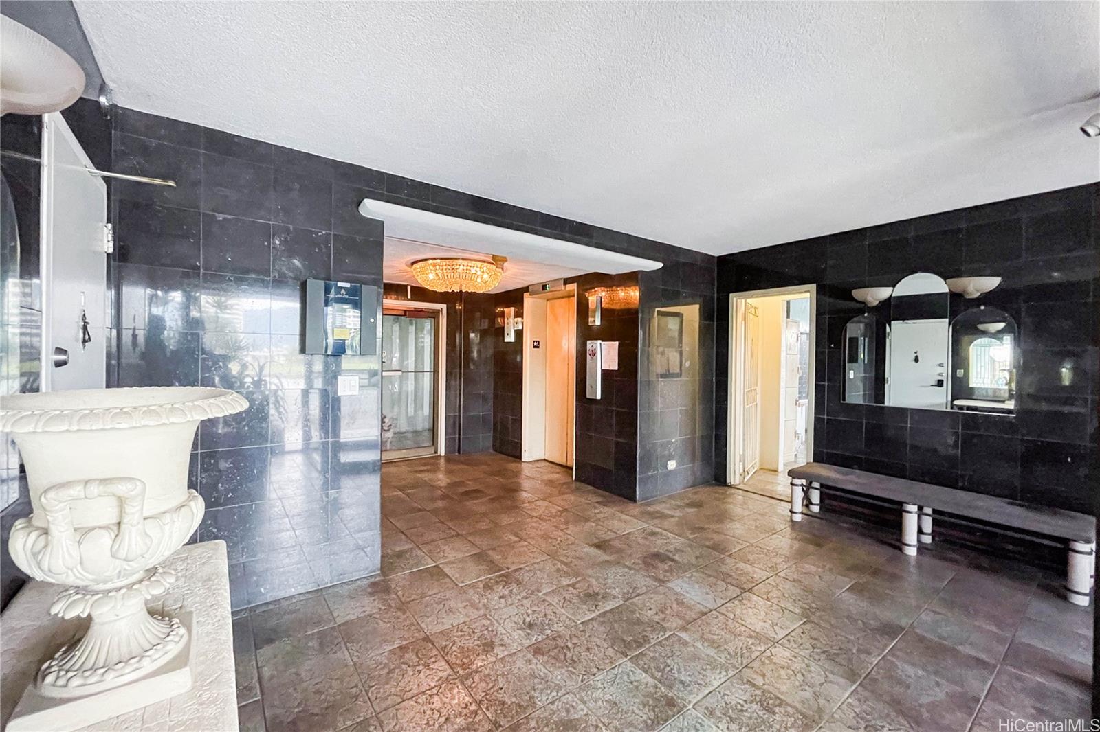 Bel-Aire The condo # 2C, Honolulu, Hawaii - photo 21 of 25