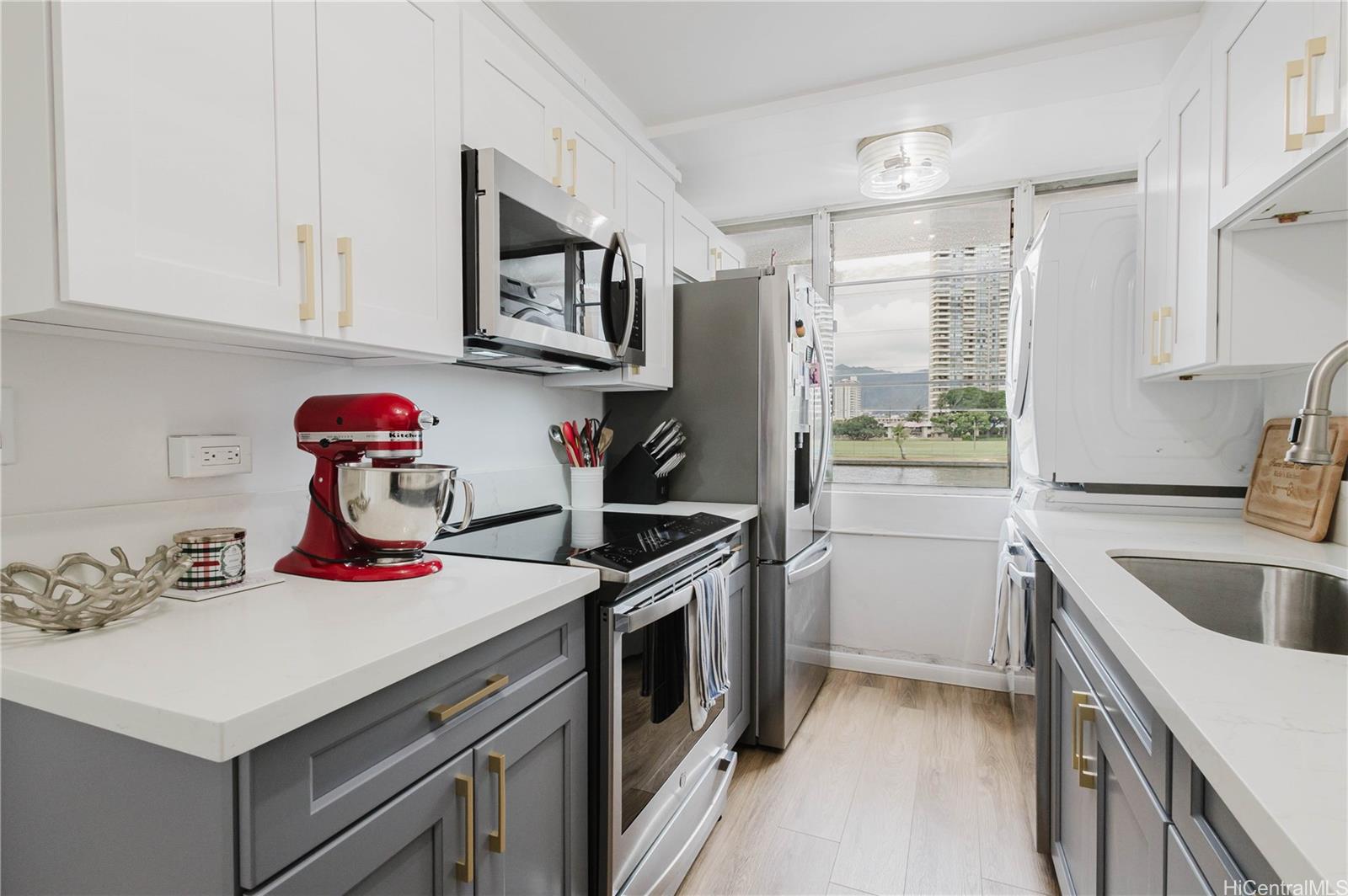 Bel-Aire The condo # 2C, Honolulu, Hawaii - photo 6 of 11