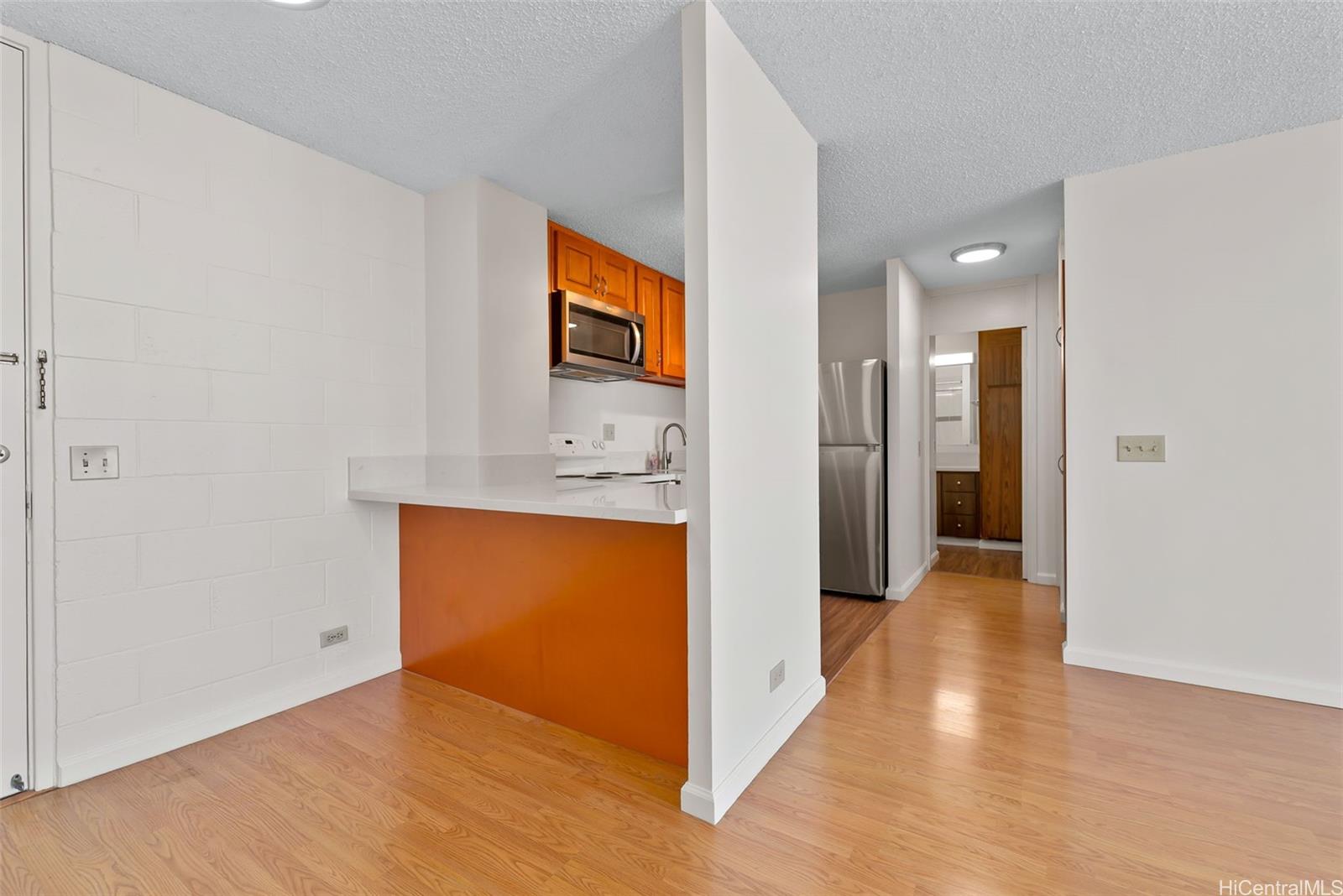 Lime Tree condo # 901, Honolulu, Hawaii - photo 8 of 25