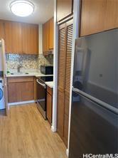 2015 Wilder Ave Honolulu - Rental - photo 3 of 12