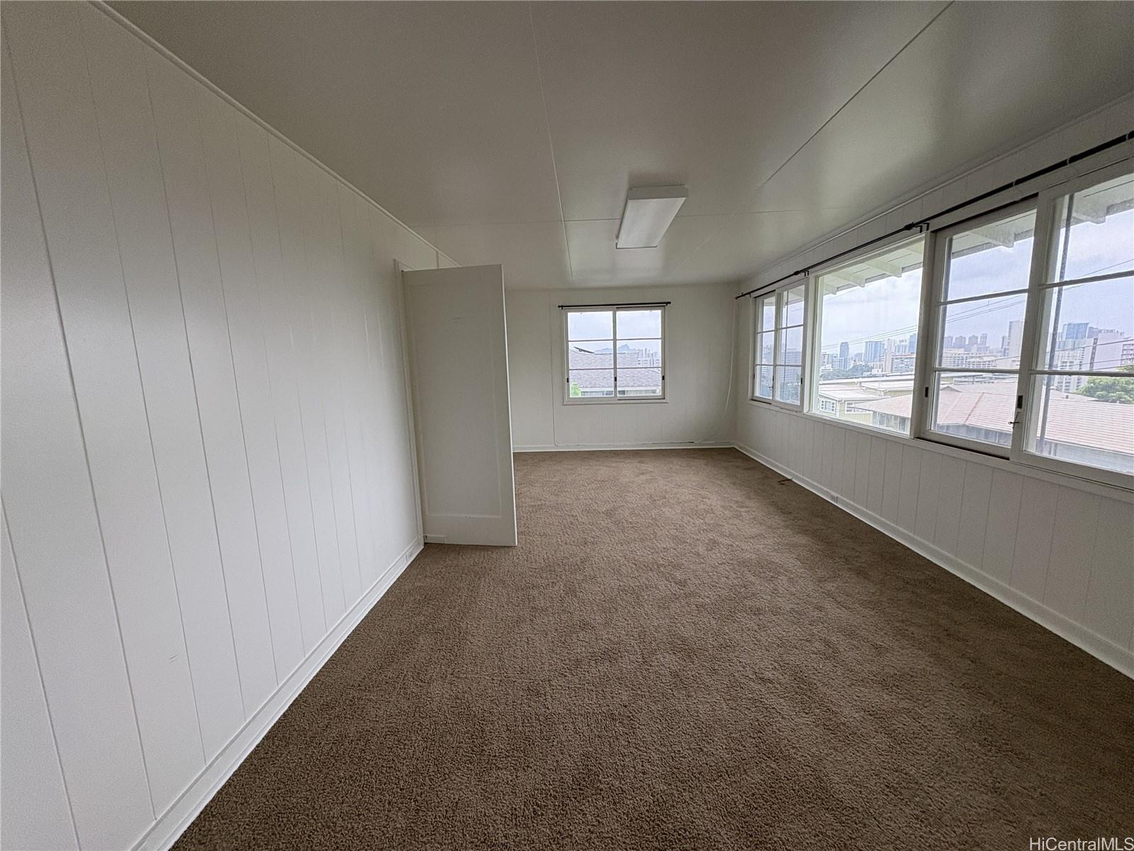 2022 Leiloke Dr Honolulu - Rental - photo 14 of 19