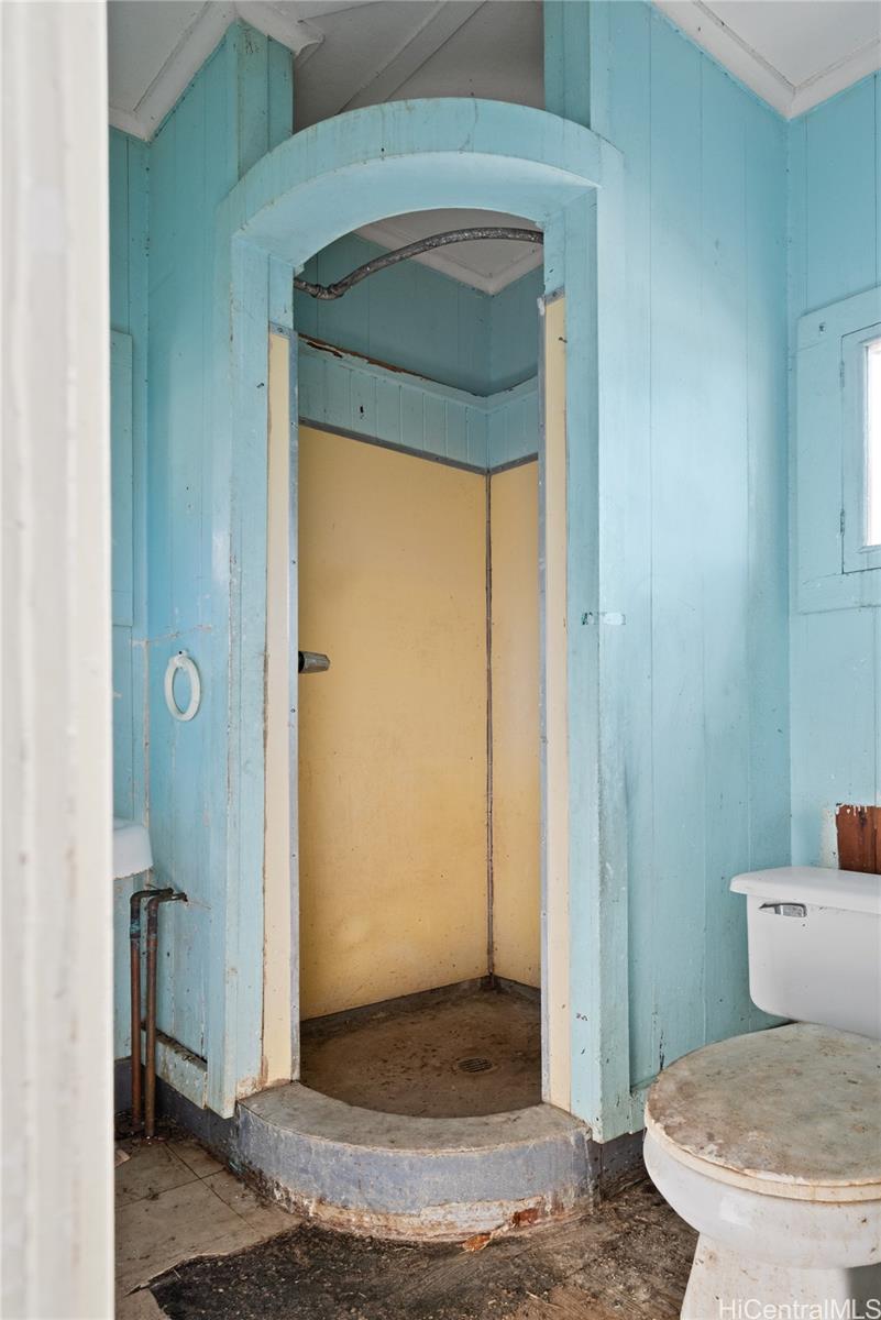 2023  Houghtailing Street Kamehameha Heights, Honolulu home - photo 16 of 19