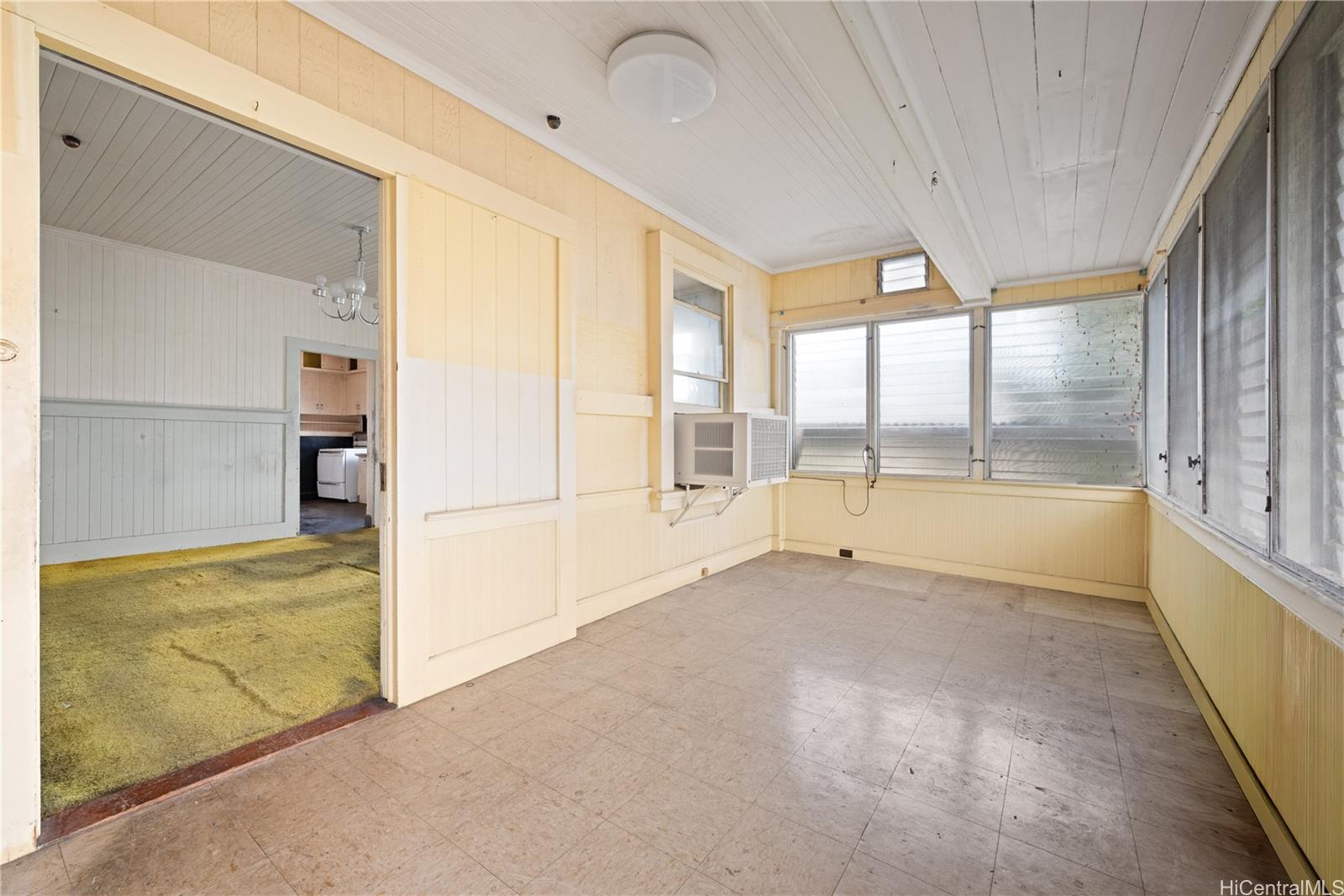 2023  Houghtailing Street Kamehameha Heights, Honolulu home - photo 6 of 19