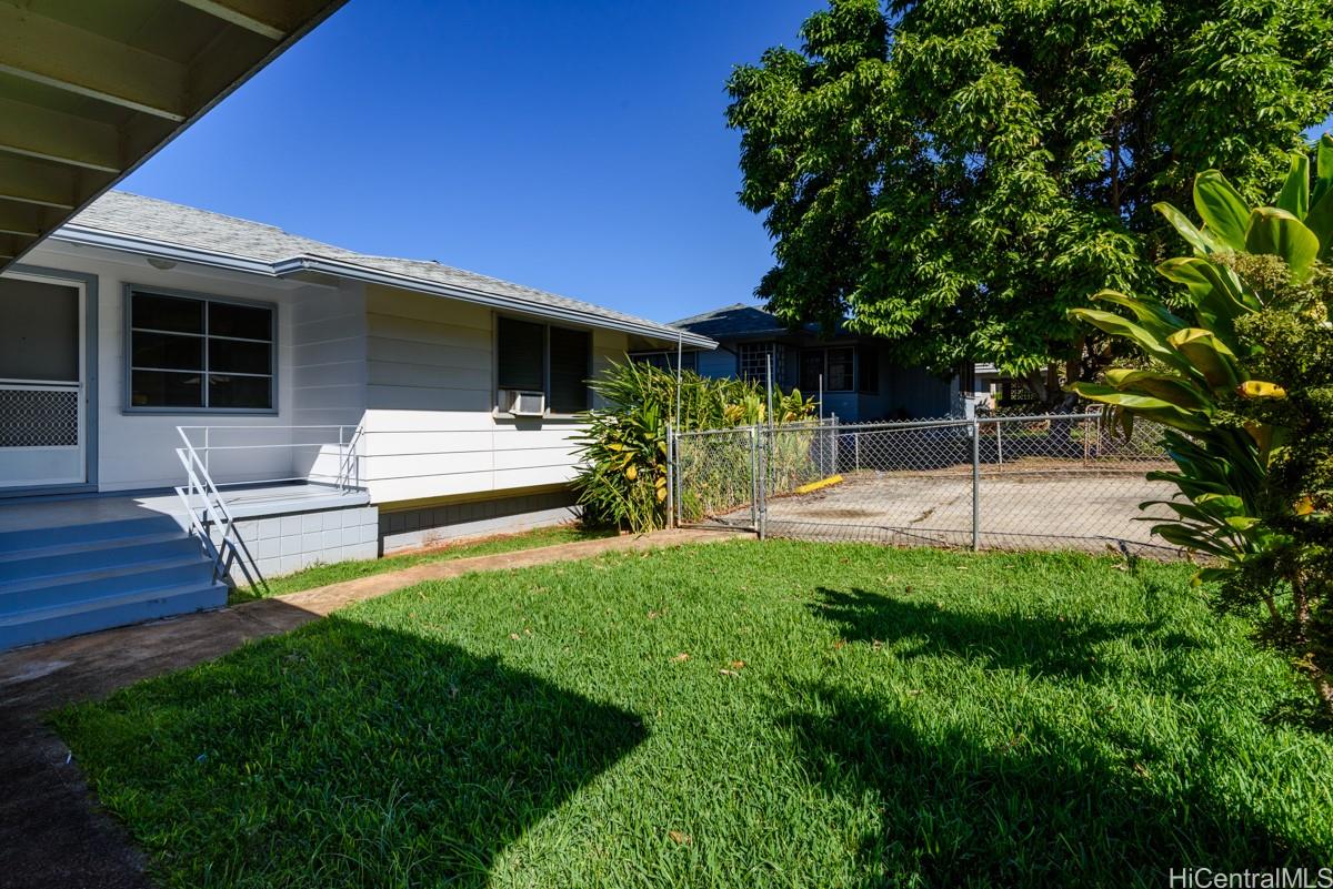 2027 Hillcrest St Honolulu - Rental - photo 2 of 21