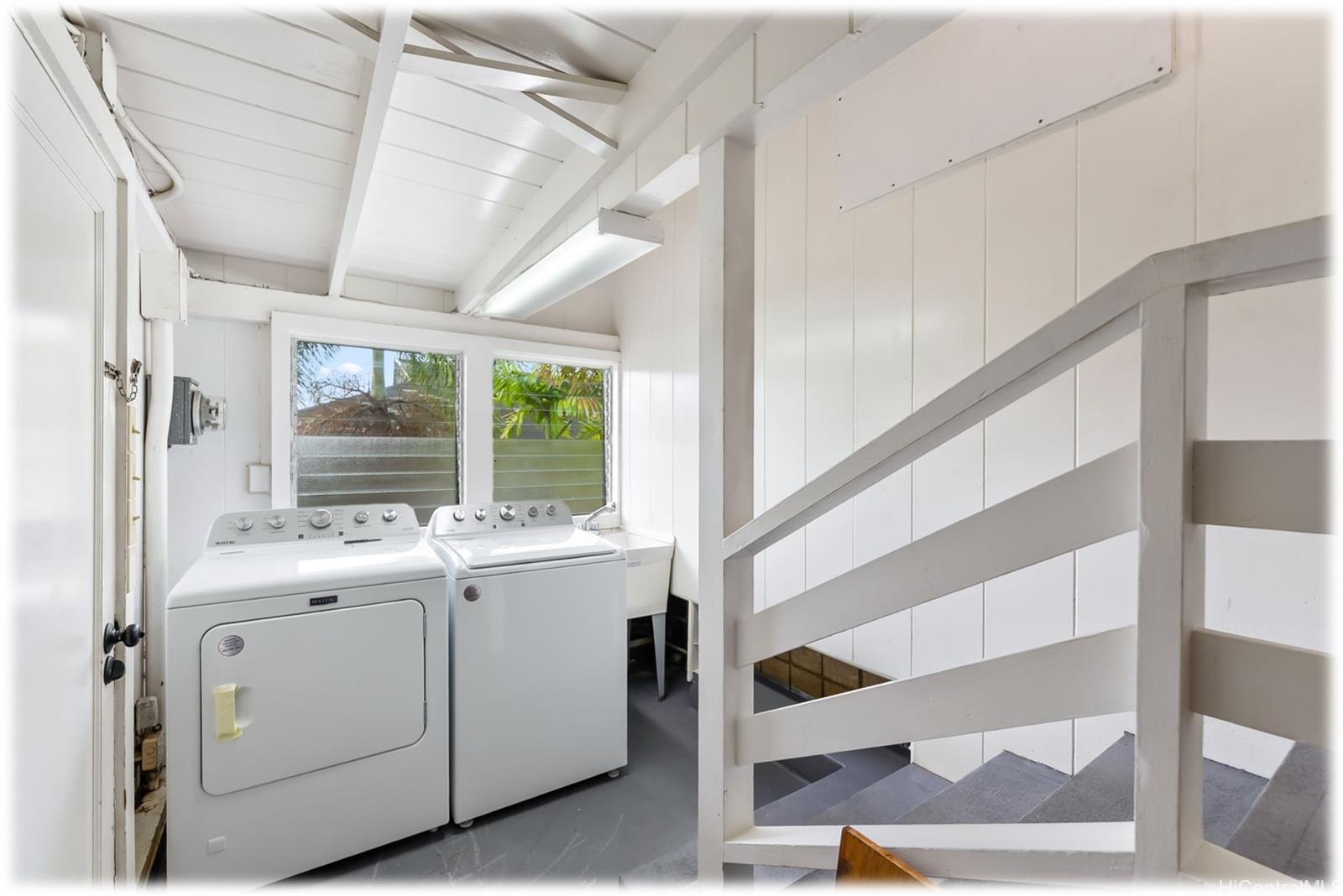 2027  Hillcrest Street Kamehameha Heights, Honolulu home - photo 19 of 23