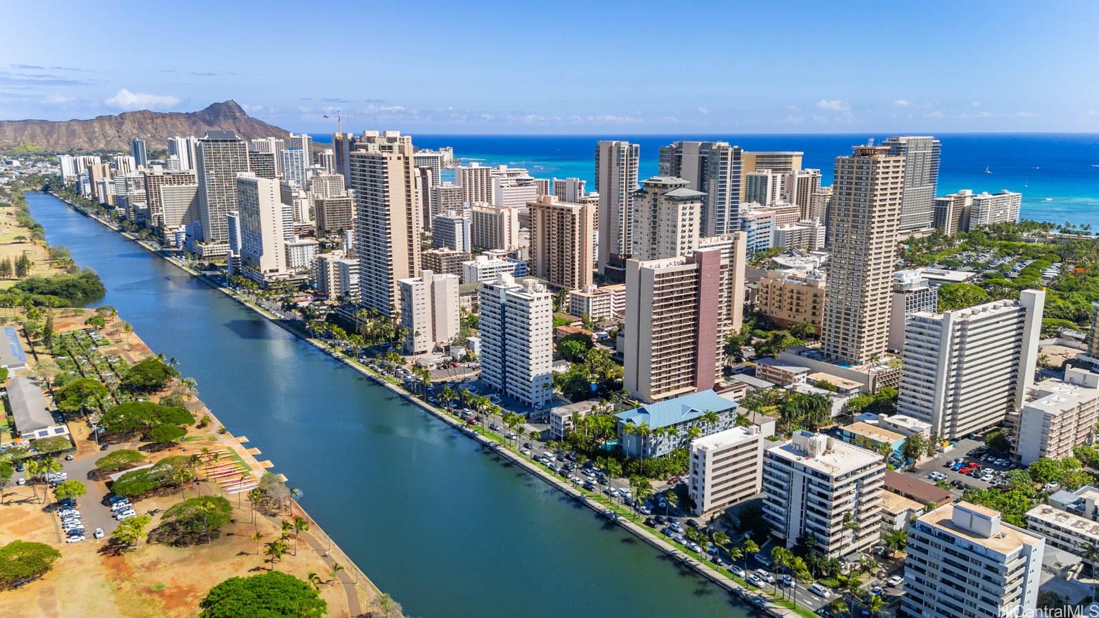 Ala Wai Mansion condo # 304, Honolulu, Hawaii - photo 23 of 25