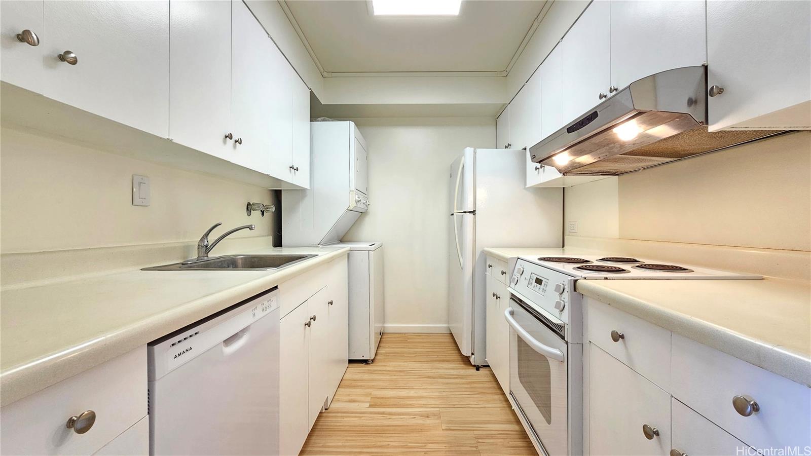 Sakura condo # 1003, Honolulu, Hawaii - photo 3 of 25