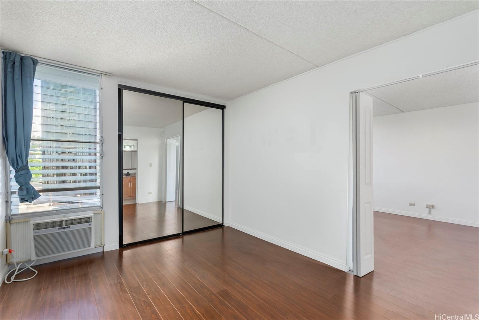 Sakura condo # 1105, Honolulu, Hawaii - photo 7 of 16