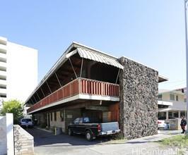 2032 Kapiolani Blvd Honolulu - Multi-family - photo 2 of 21
