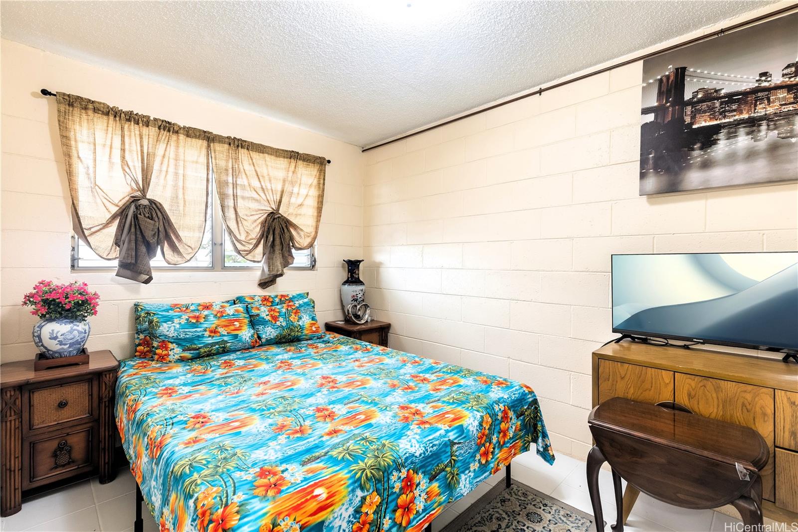 Kalihi Gardens condo # B314, Honolulu, Hawaii - photo 2 of 13