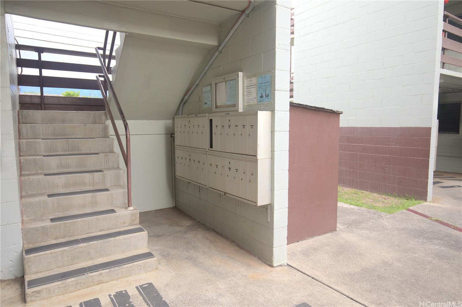 Kalihi Gardens condo # B314, Honolulu, Hawaii - photo 9 of 13