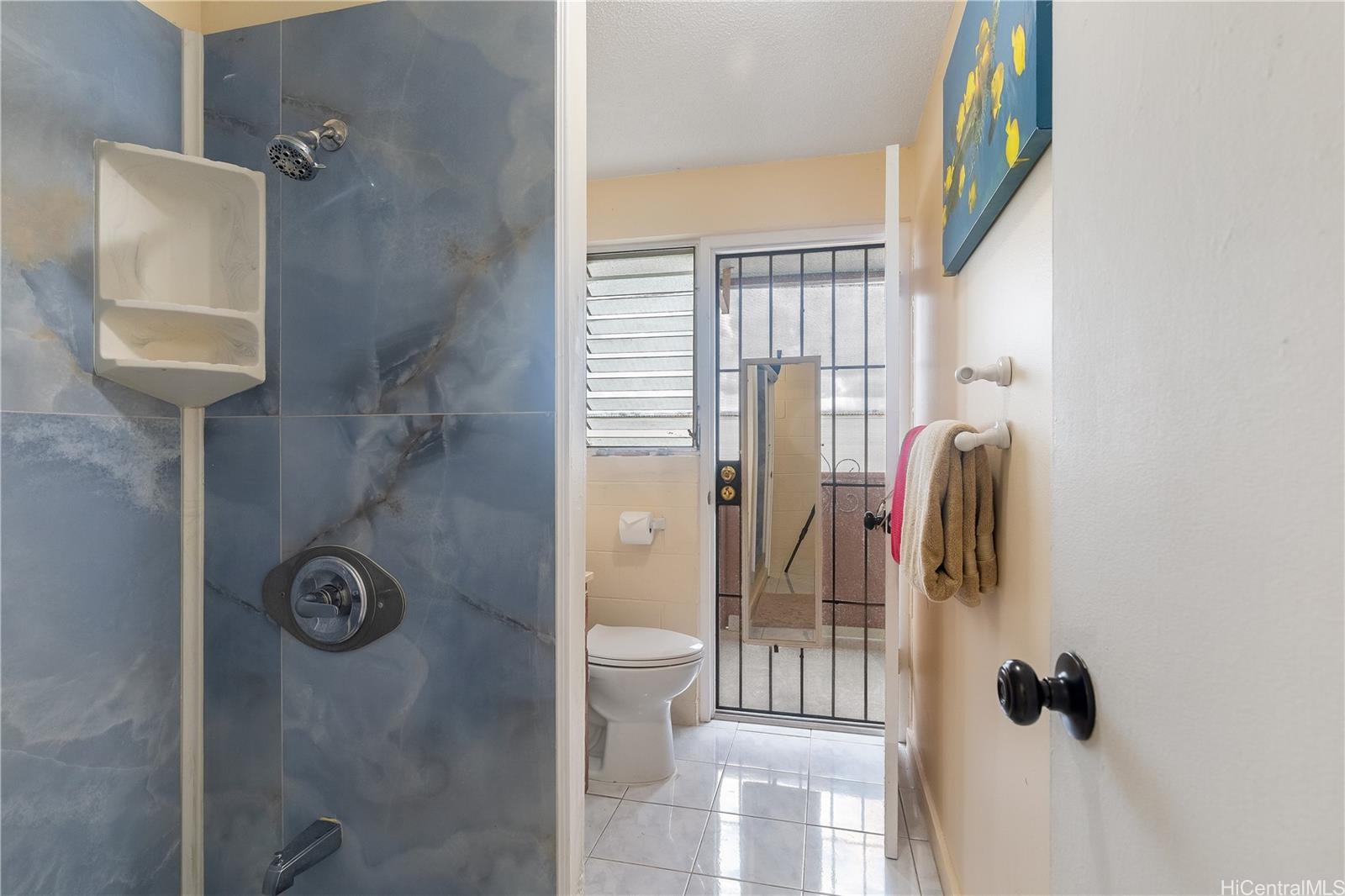 Kalihi Gardens condo # B314, Honolulu, Hawaii - photo 6 of 13