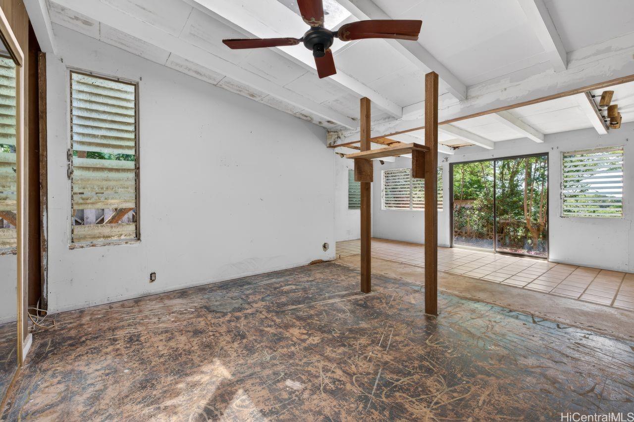 2039  Akaikai Loop Pacific Palisades, PearlCity home - photo 17 of 25