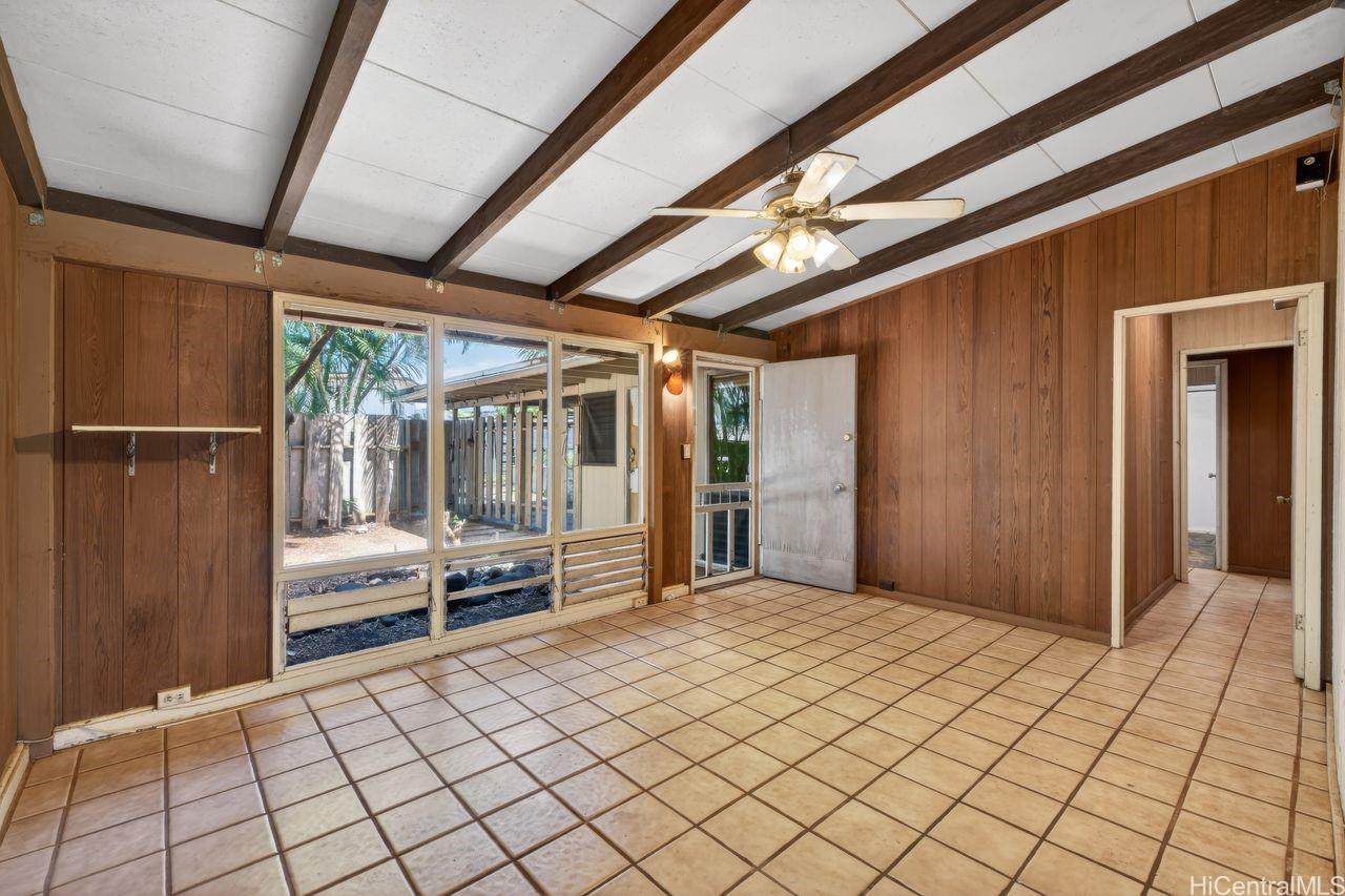 2039  Akaikai Loop Pacific Palisades, PearlCity home - photo 6 of 25