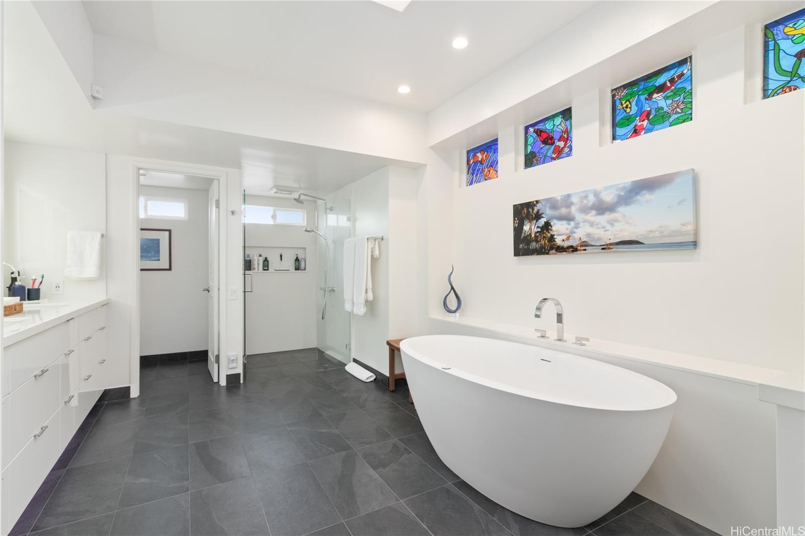 2039  Laukahi Street Waialae Iki, Diamond Head home - photo 13 of 24