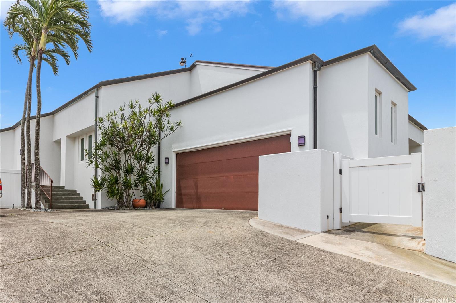2039  Laukahi Street Waialae Iki, Diamond Head home - photo 22 of 24