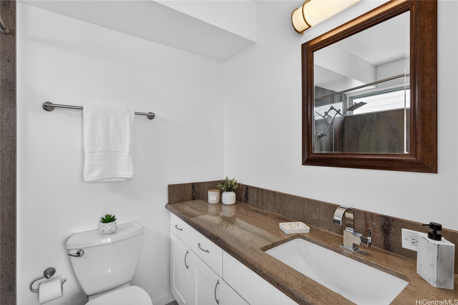 Makee Ailana condo # 904, Honolulu, Hawaii - photo 23 of 25