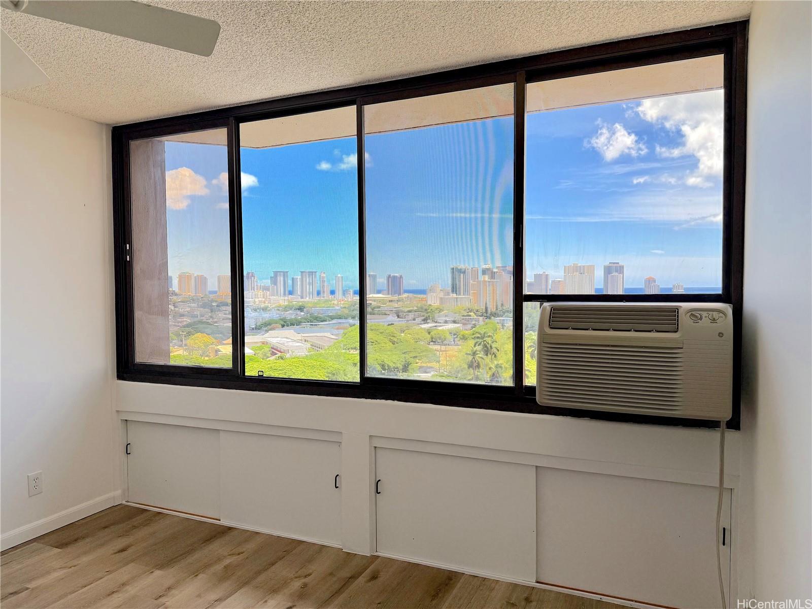 2040 Nuuanu condo # 1103, Honolulu, Hawaii - photo 6 of 21