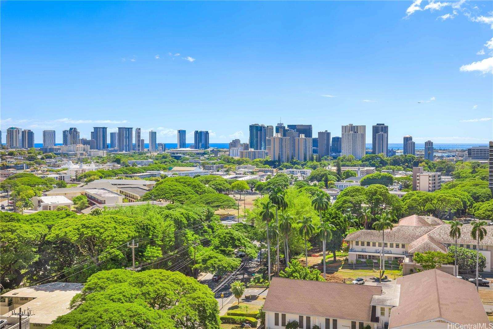 2040 Nuuanu condo # 1203, Honolulu, Hawaii - photo 2 of 16