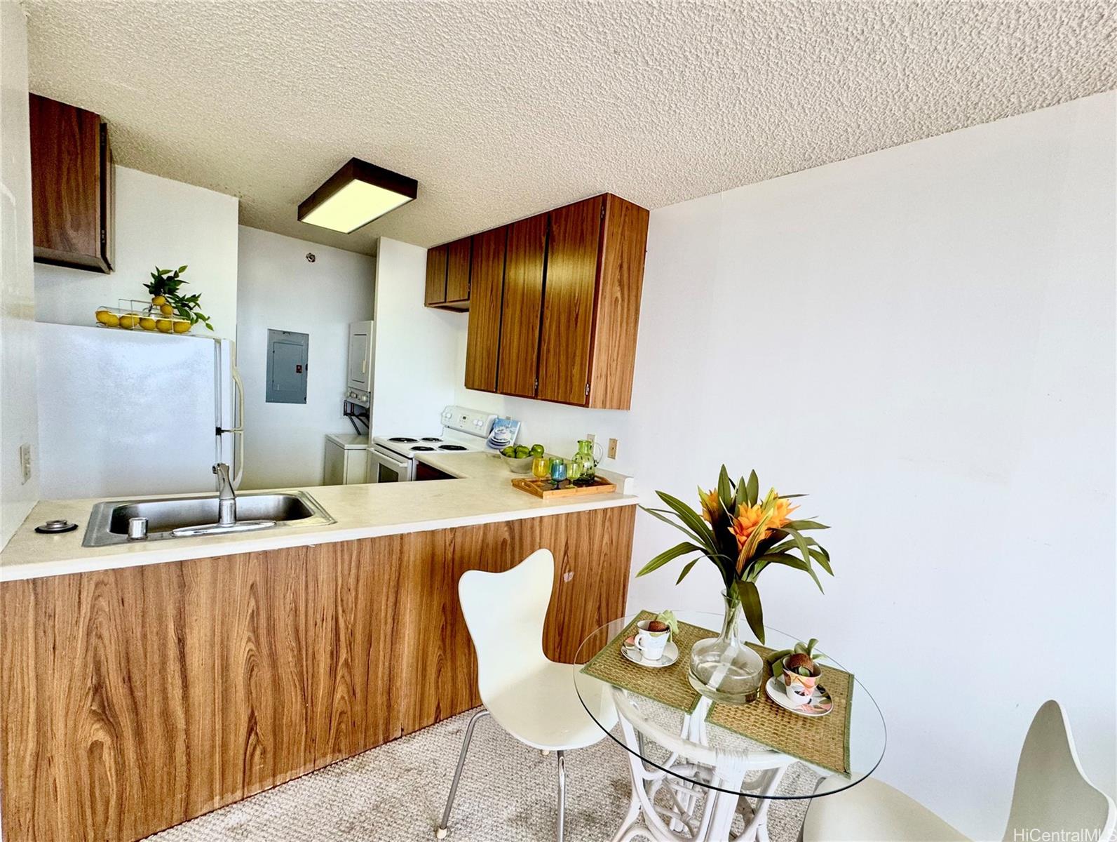 2040 Nuuanu condo # 1602, Honolulu, Hawaii - photo 5 of 16