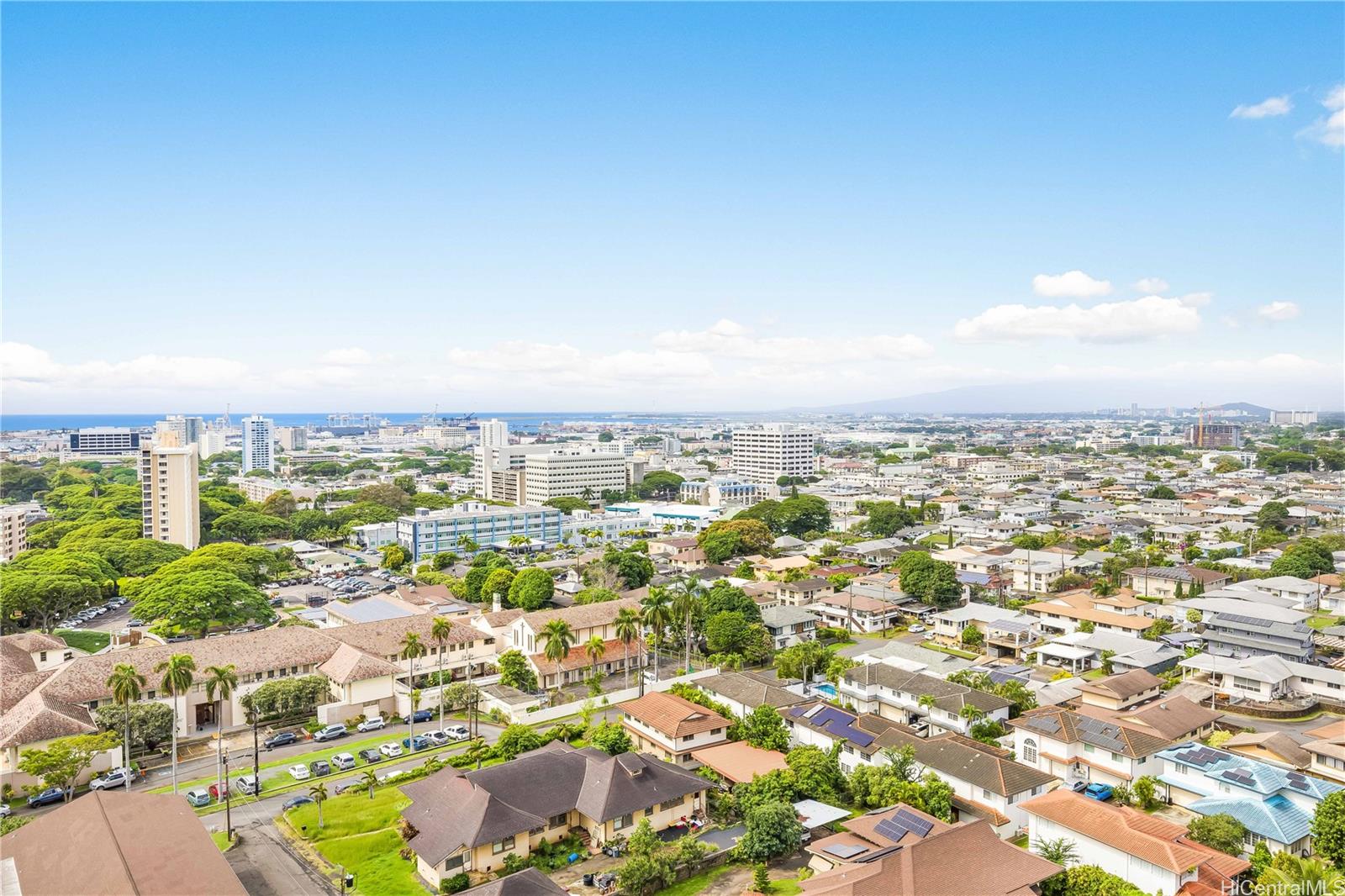 2040 Nuuanu condo # 1702, Honolulu, Hawaii - photo 17 of 25
