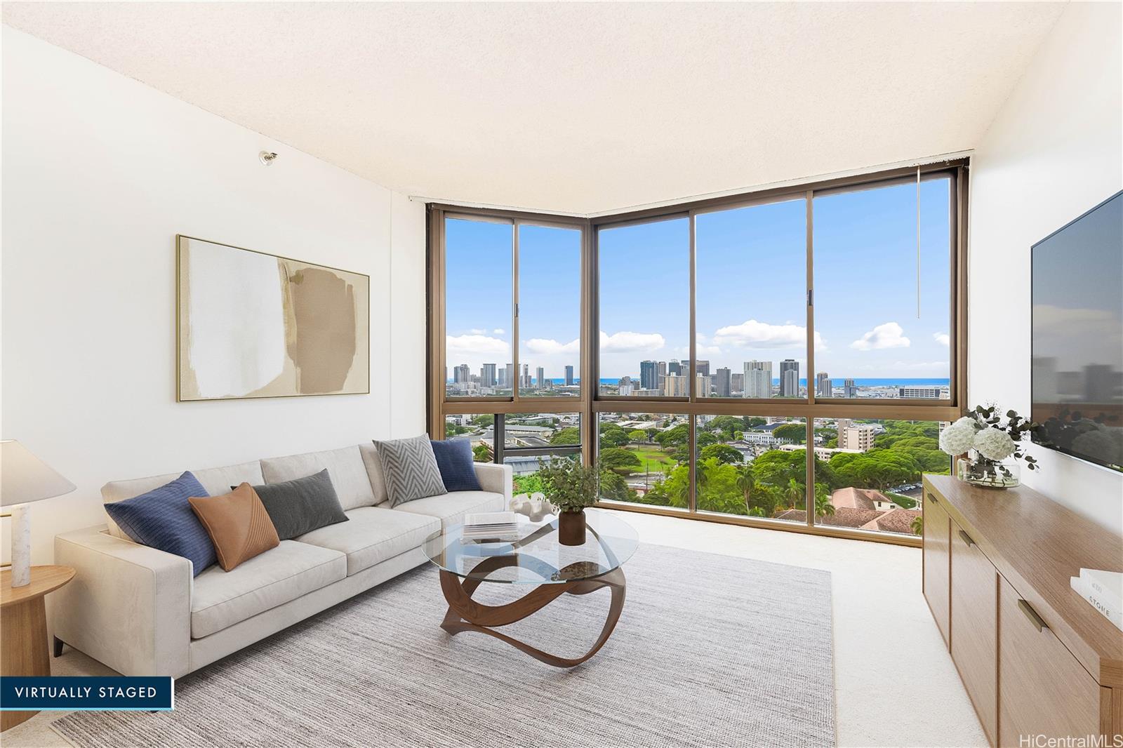 2040 Nuuanu condo # 1702, Honolulu, Hawaii - photo 3 of 25