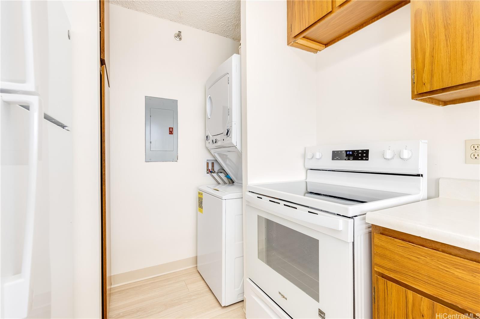 2040 Nuuanu condo # 1702, Honolulu, Hawaii - photo 9 of 25