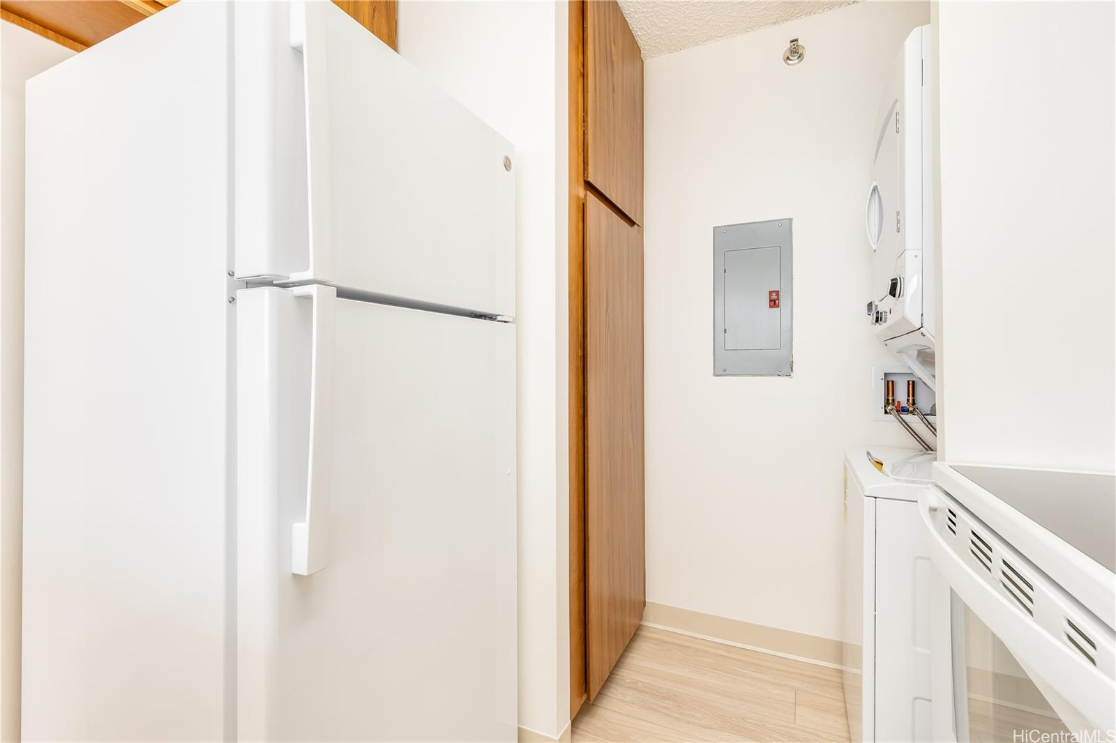 2040 Nuuanu condo # 1702, Honolulu, Hawaii - photo 10 of 25