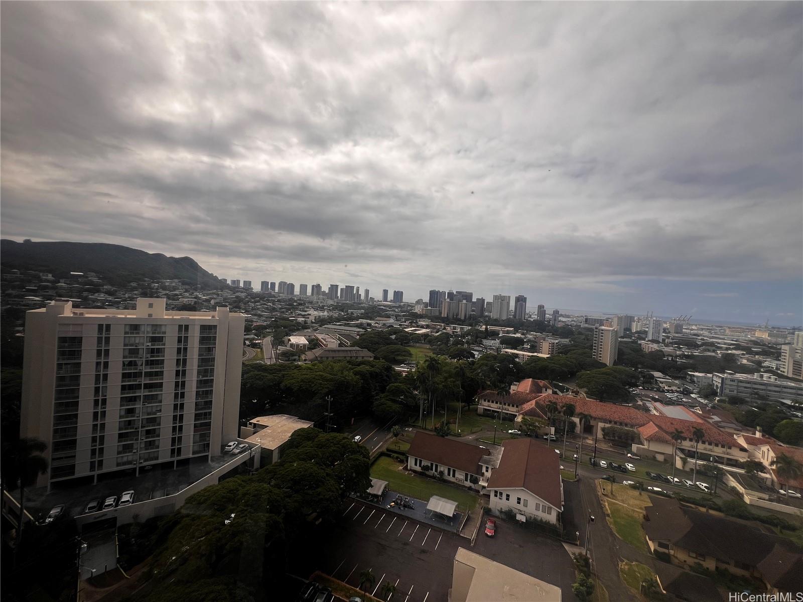 2040 Nuuanu Ave Honolulu - Rental - photo 17 of 25