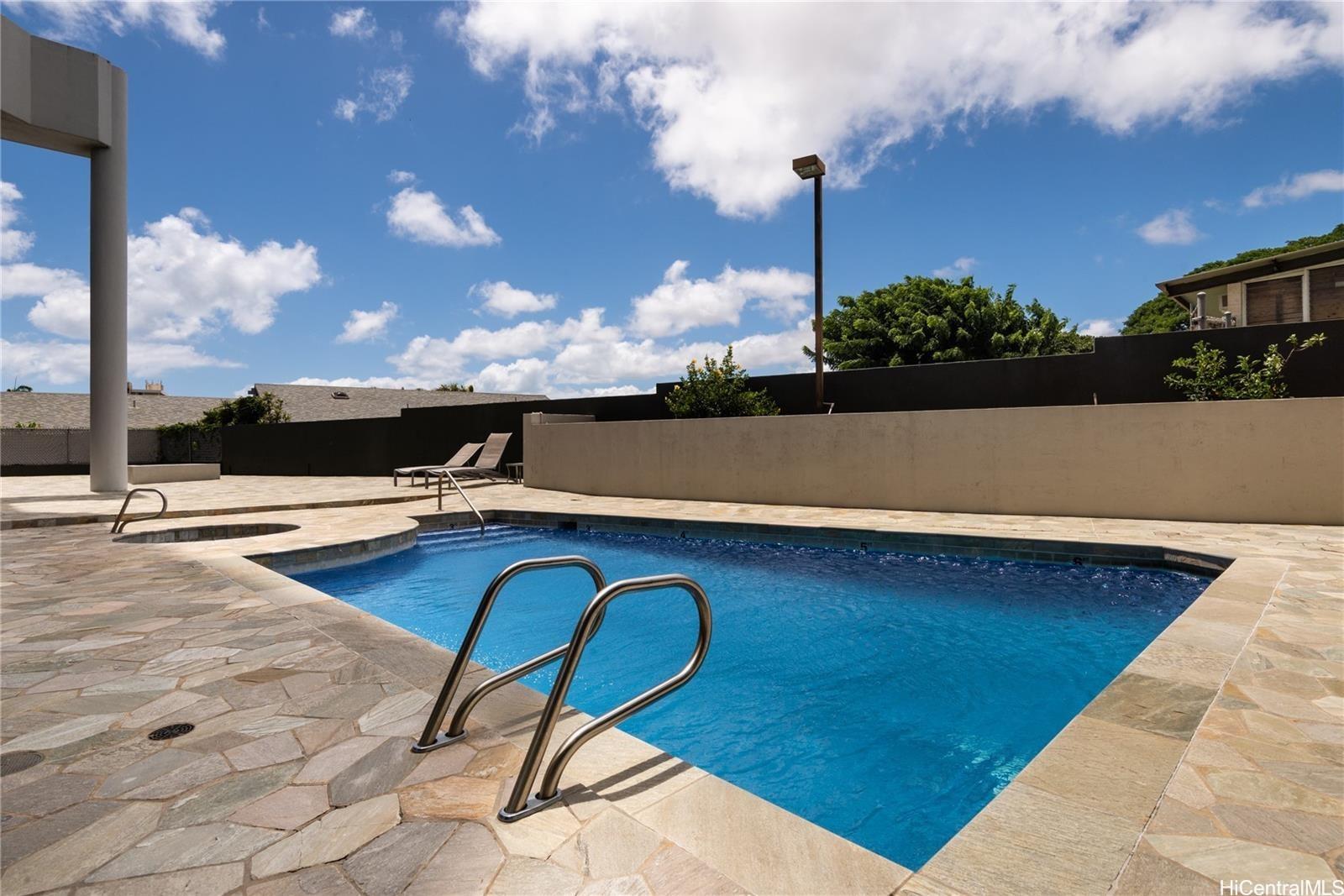 2040 Nuuanu Ave Honolulu - Rental - photo 22 of 25