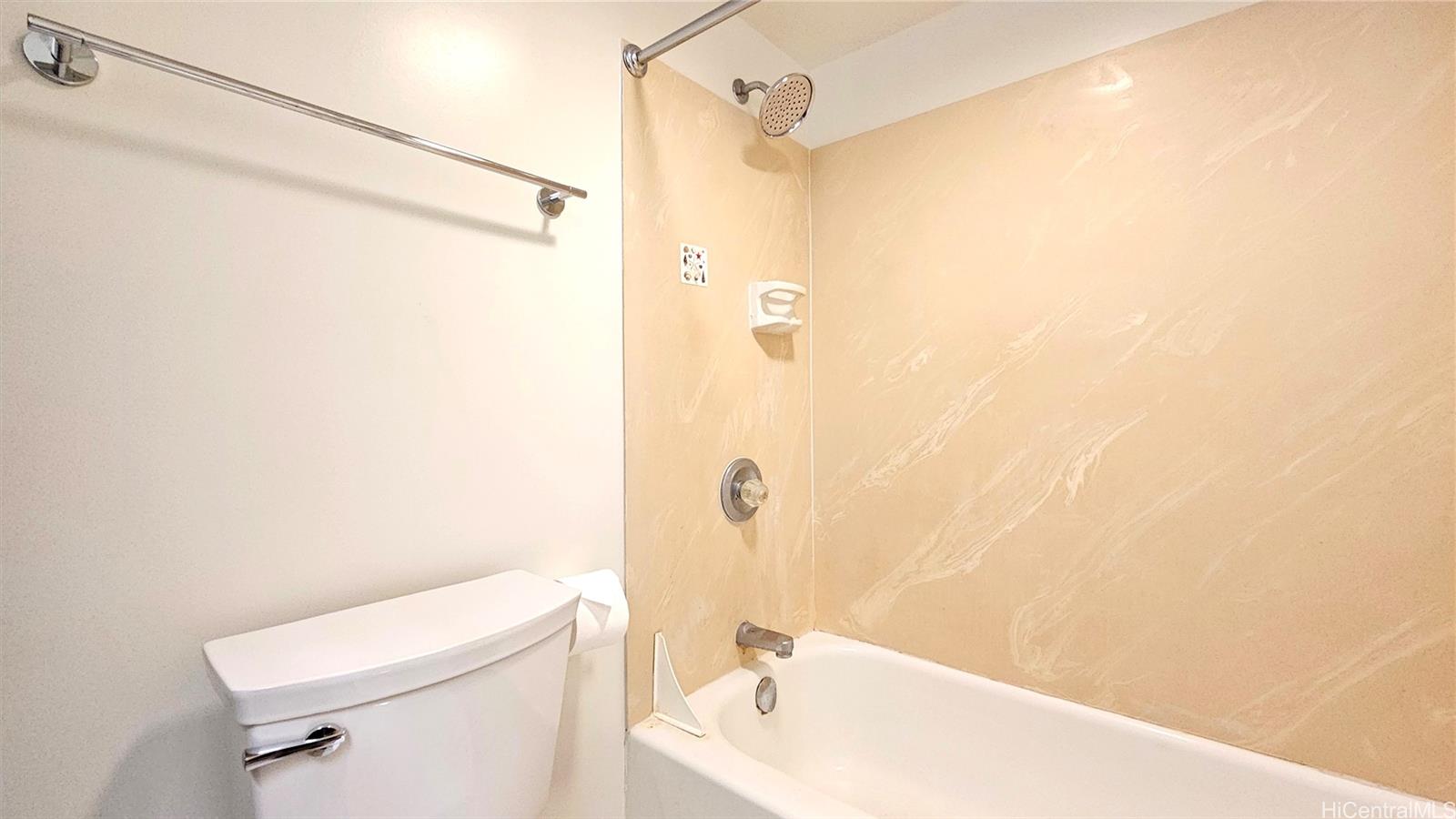 2040 Nuuanu condo # 703, Honolulu, Hawaii - photo 15 of 25