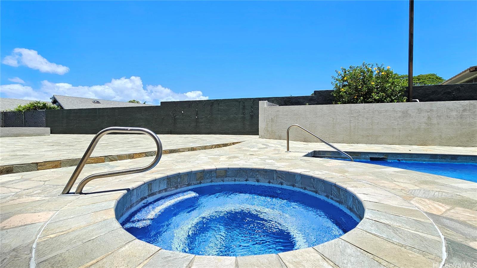 2040 Nuuanu condo # 703, Honolulu, Hawaii - photo 21 of 25