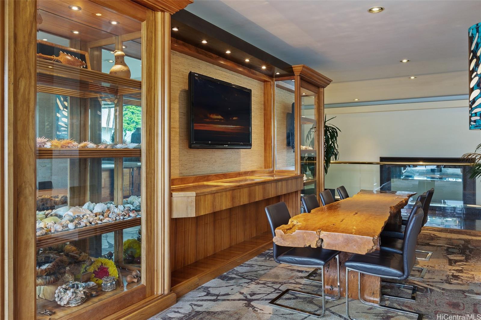 Luana Waikiki condo # 1017, Honolulu, Hawaii - photo 17 of 18