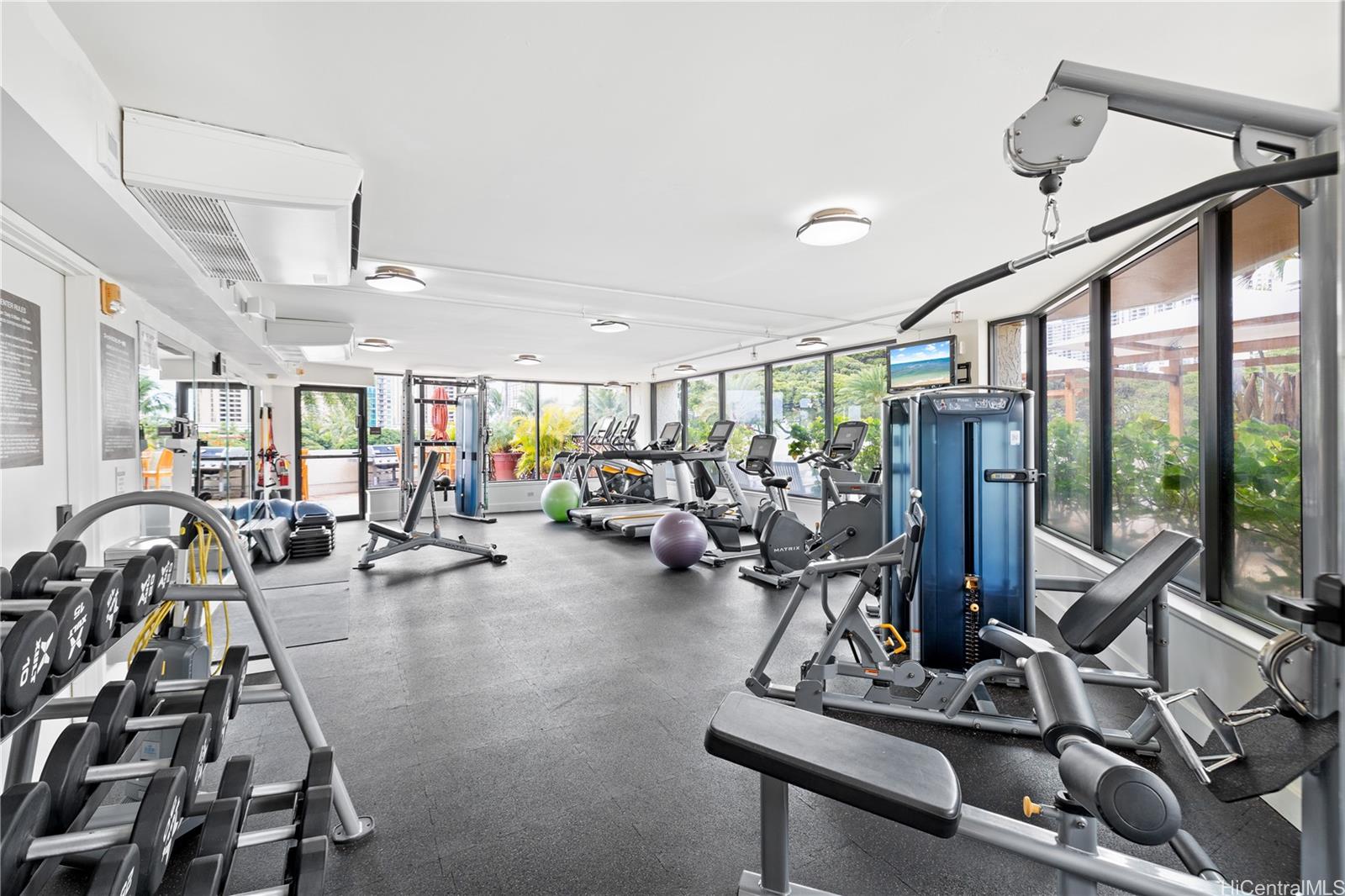 Luana Waikiki condo # 1412, Honolulu, Hawaii - photo 17 of 25