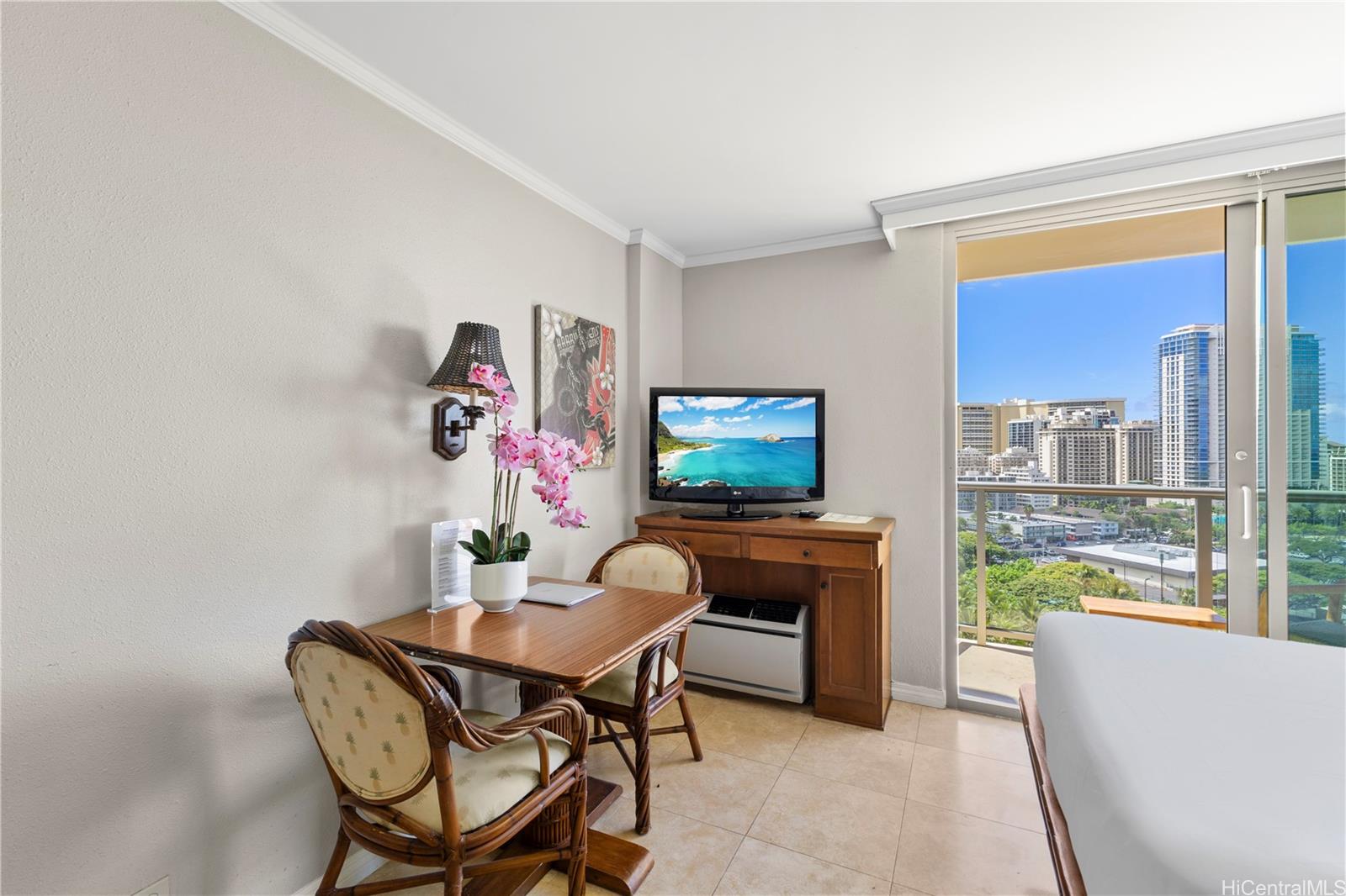 Luana Waikiki condo # 1412, Honolulu, Hawaii - photo 7 of 25