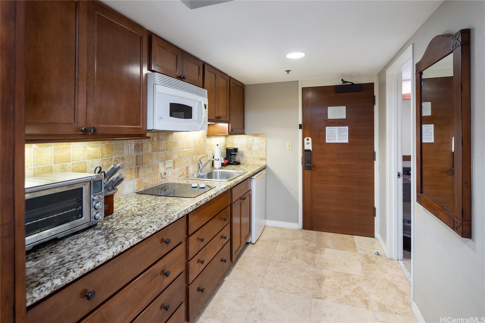 Luana Waikiki condo # 1514, Honolulu, Hawaii - photo 8 of 16