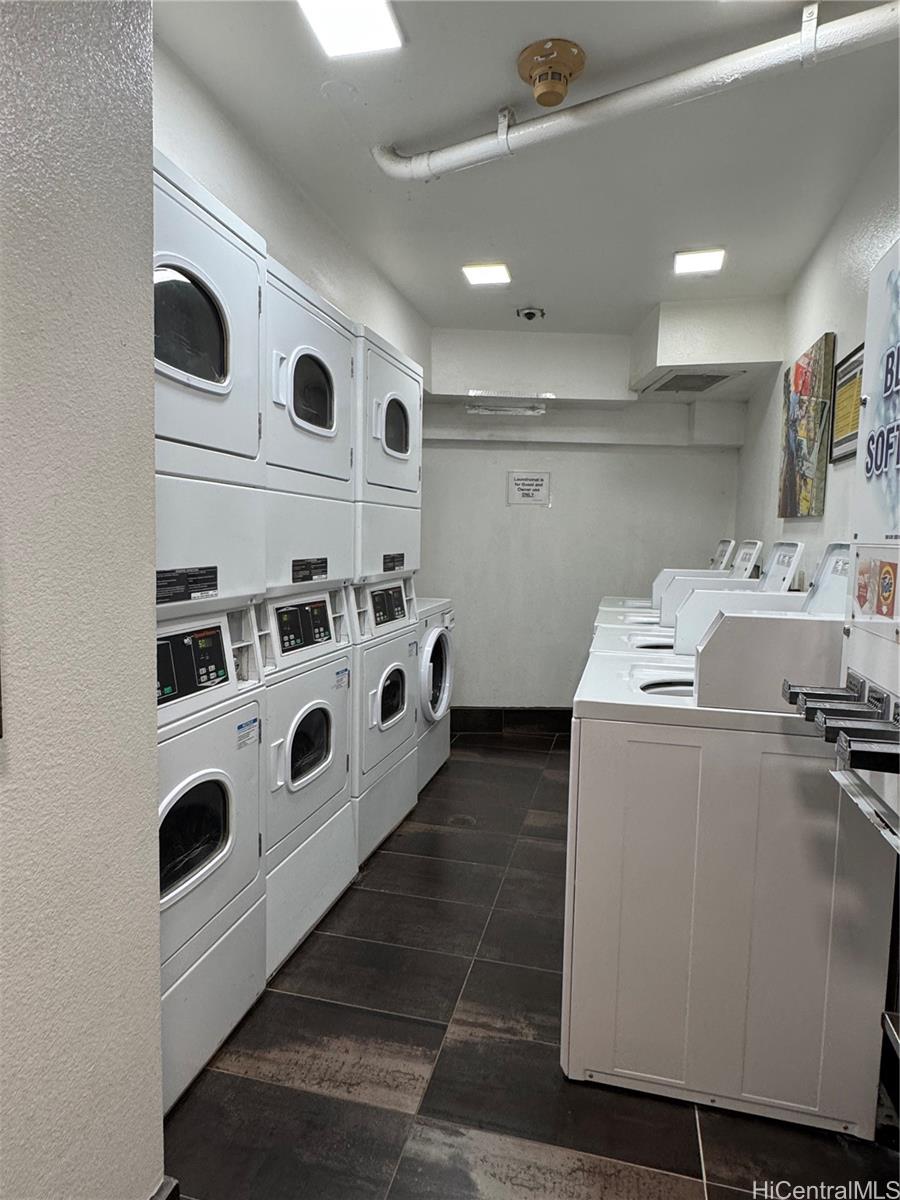 Luana Waikiki condo # 411, Honolulu, Hawaii - photo 14 of 24