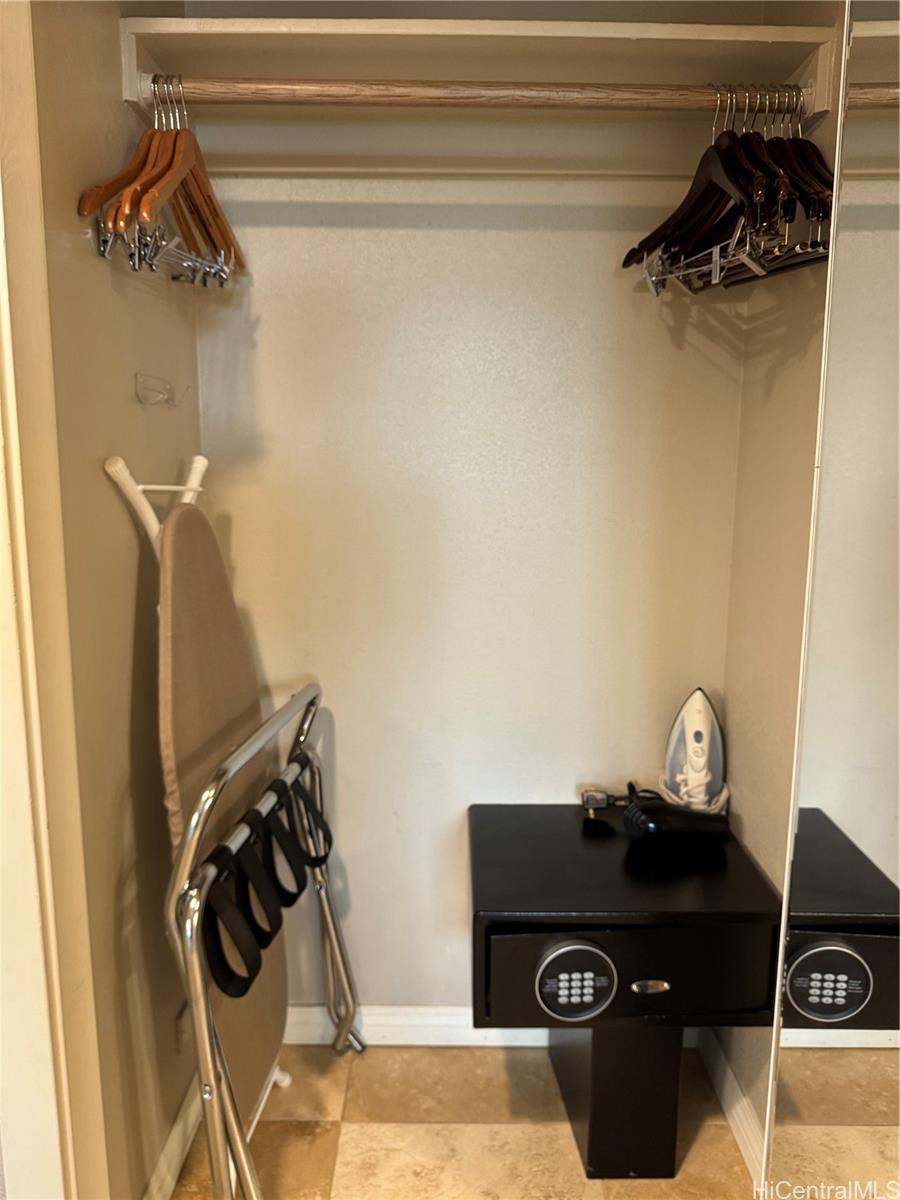 Luana Waikiki condo # 411, Honolulu, Hawaii - photo 6 of 24