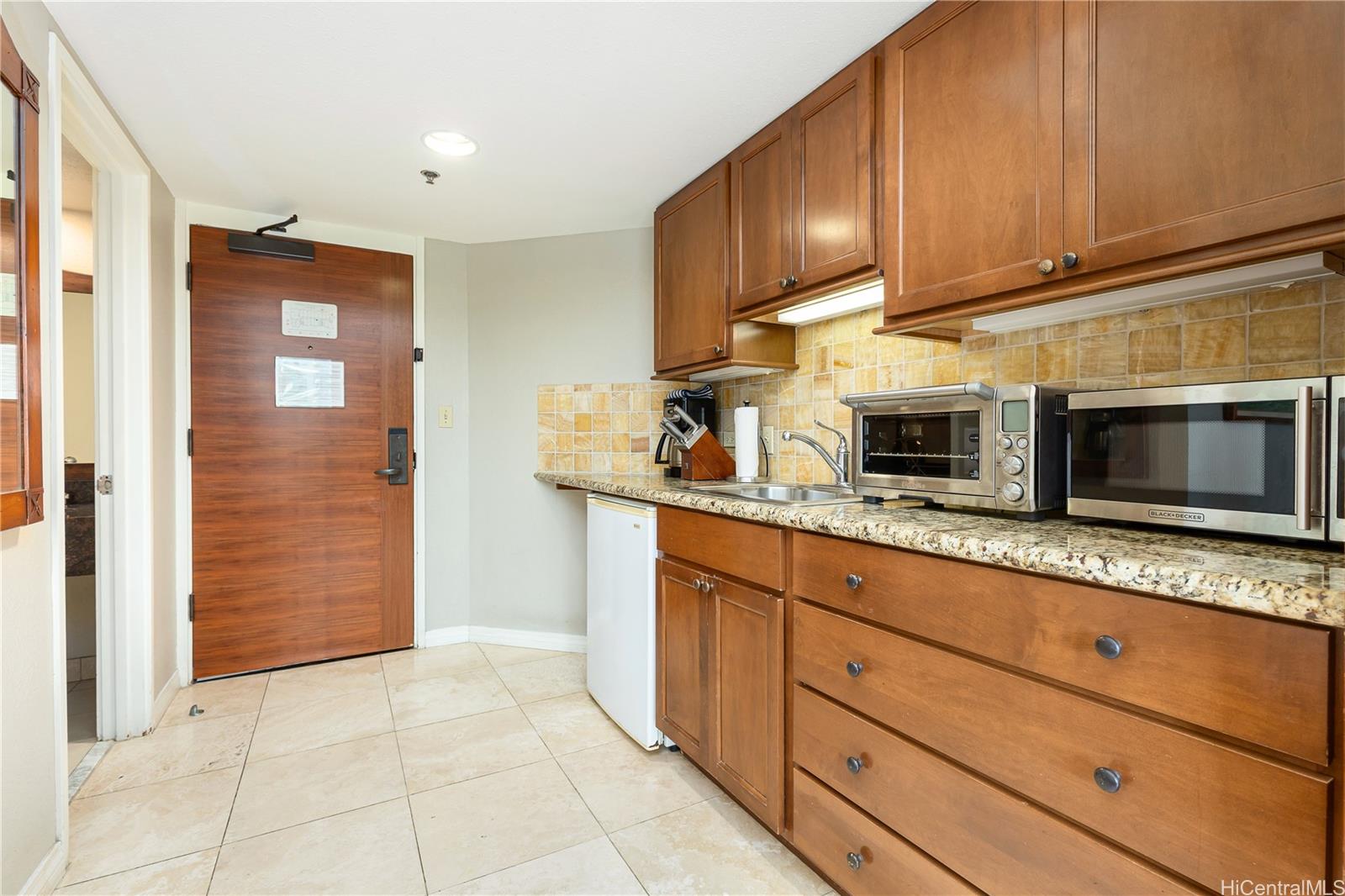 Luana Waikiki condo # 604, Honolulu, Hawaii - photo 9 of 24