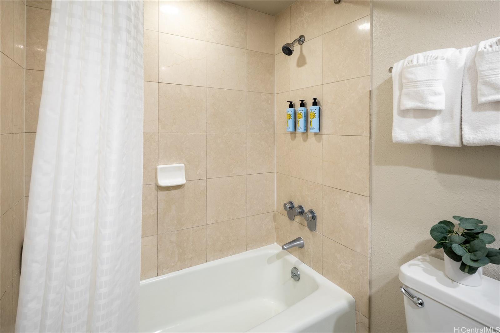 Luana Waikiki condo # 618, Honolulu, Hawaii - photo 12 of 22