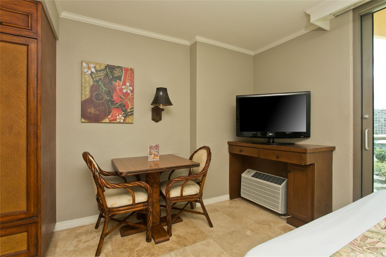 Luana Waikiki condo # 818, Honolulu, Hawaii - photo 4 of 14