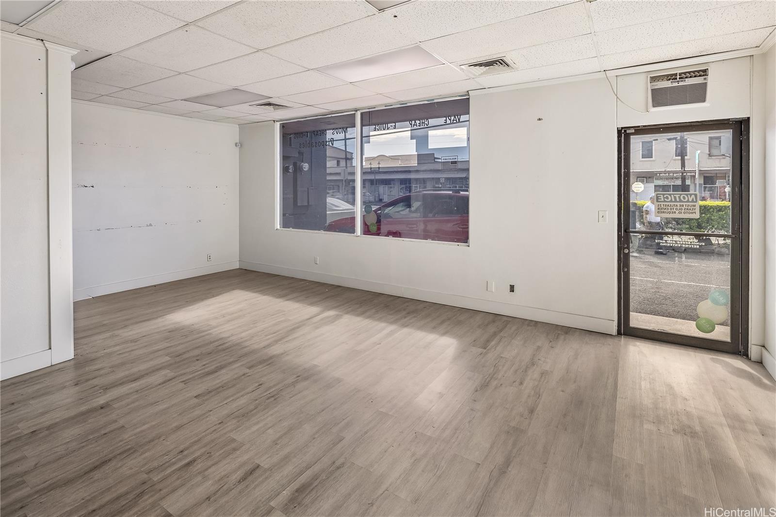 2046 N King St Honolulu Oahu commercial real estate photo11 of 25