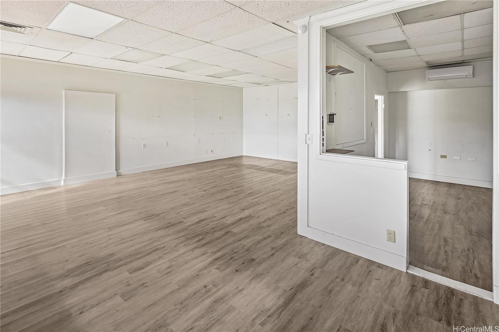 2046 N King St Honolulu Oahu commercial real estate photo15 of 25