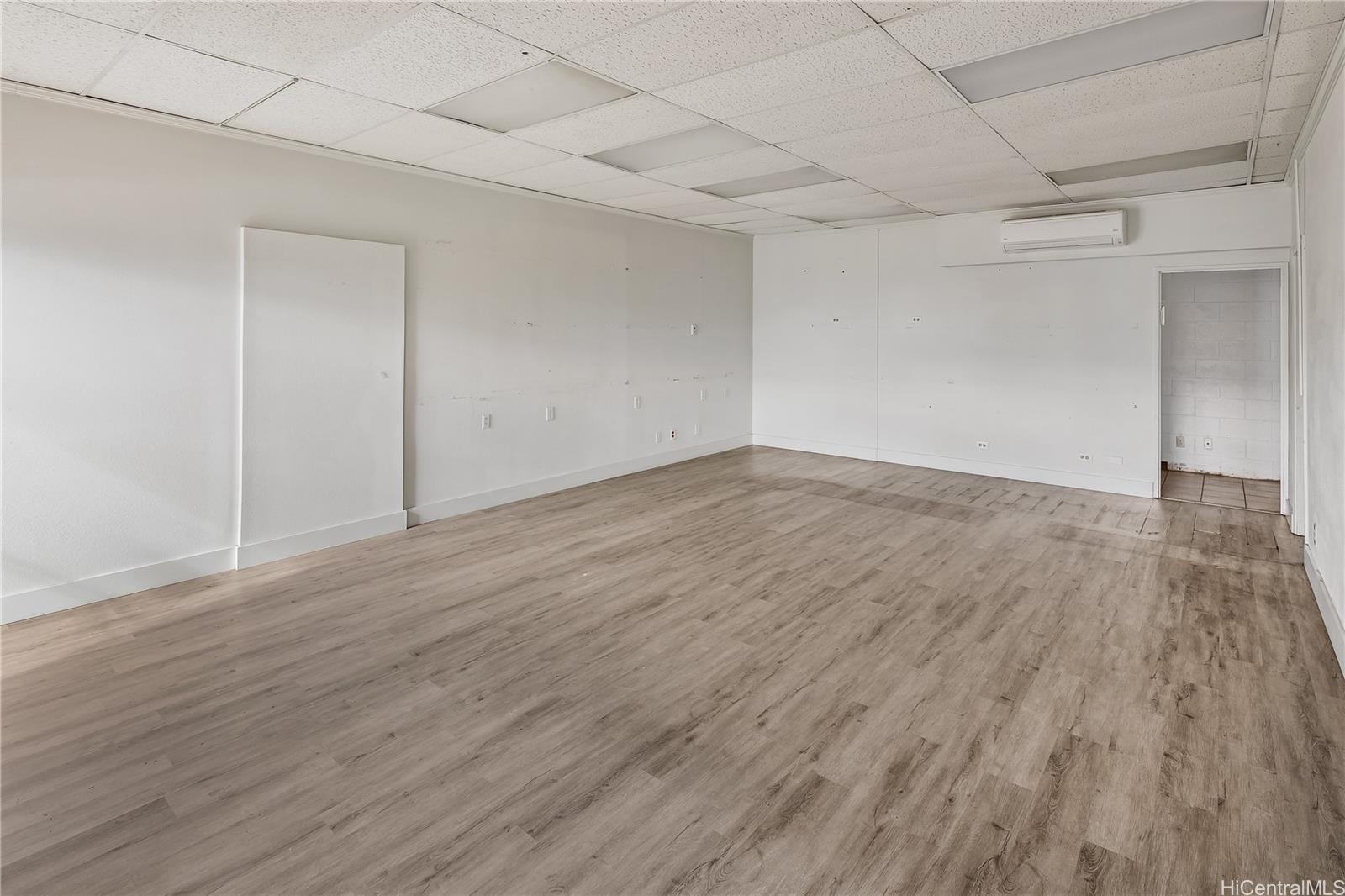 2046 N King St Honolulu Oahu commercial real estate photo19 of 25