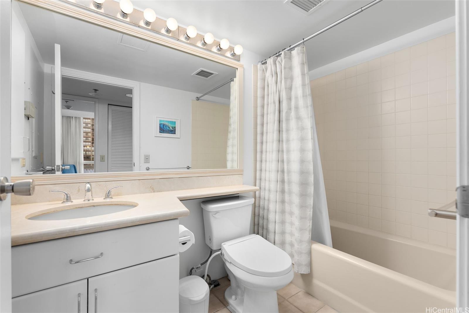 Nuuanu Parkside condo # 501, Honolulu, Hawaii - photo 11 of 25