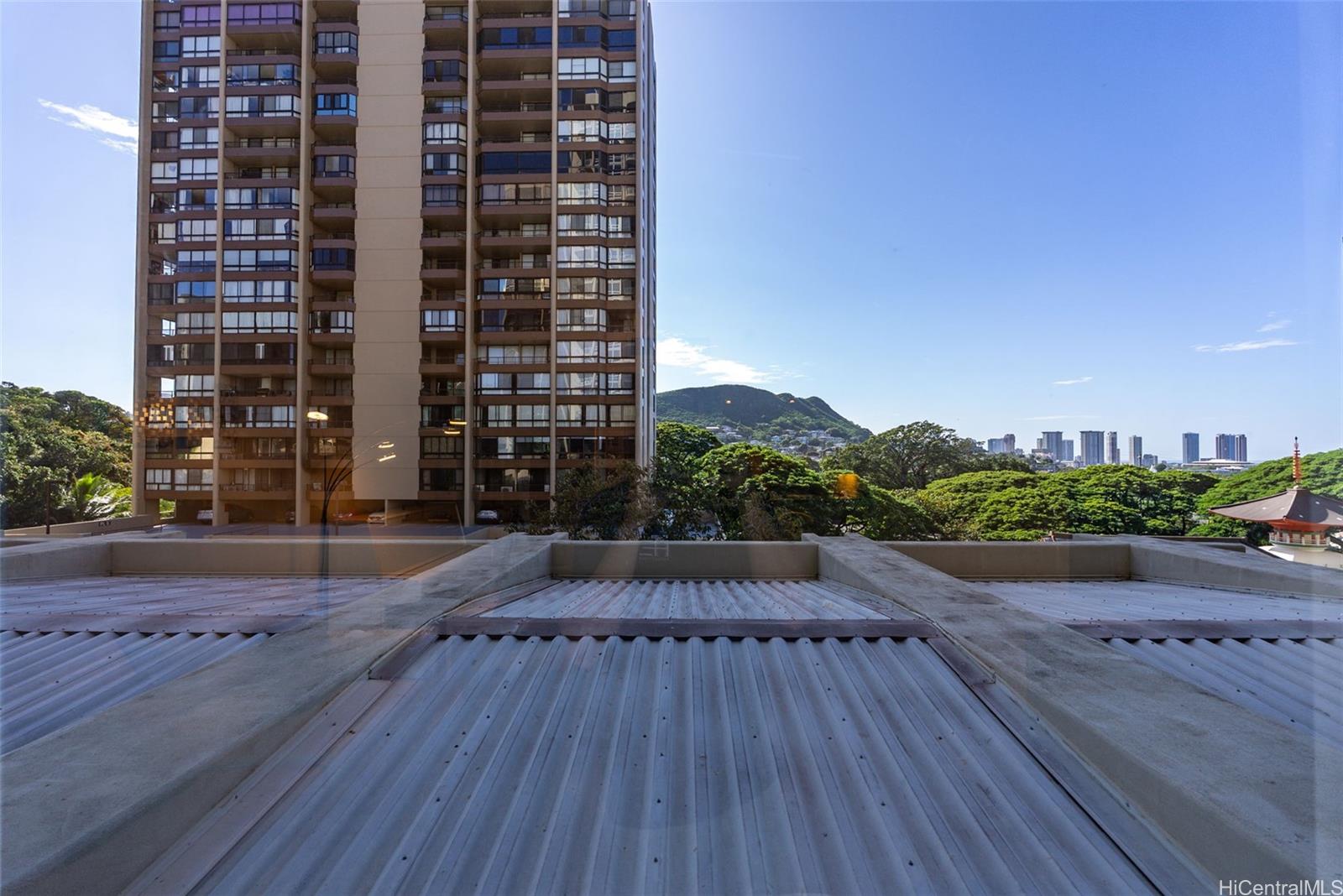 Nuuanu Parkside condo # 501, Honolulu, Hawaii - photo 12 of 25