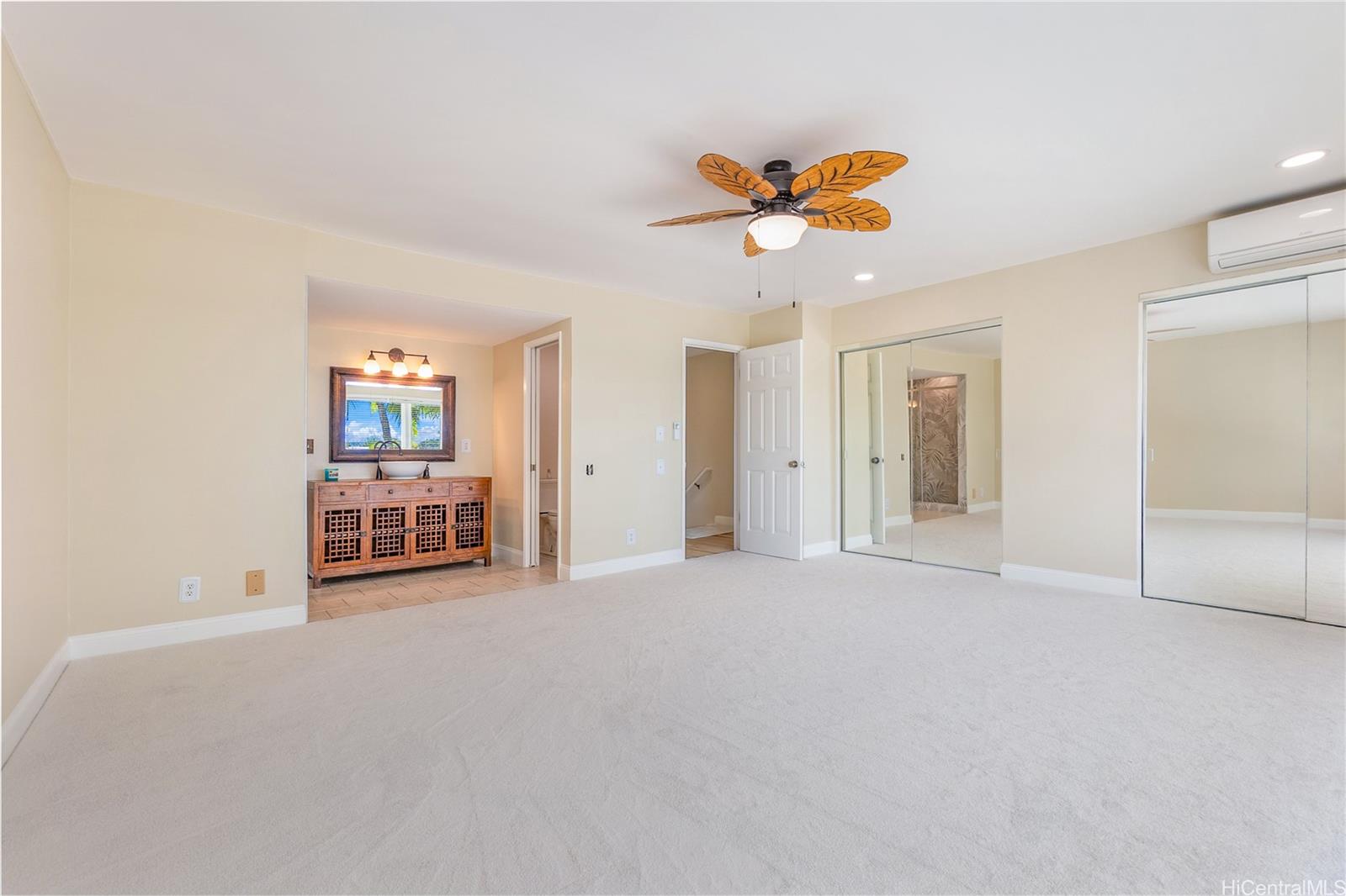 Hawaiian Properties townhouse # A5, Honolulu, Hawaii - photo 18 of 25