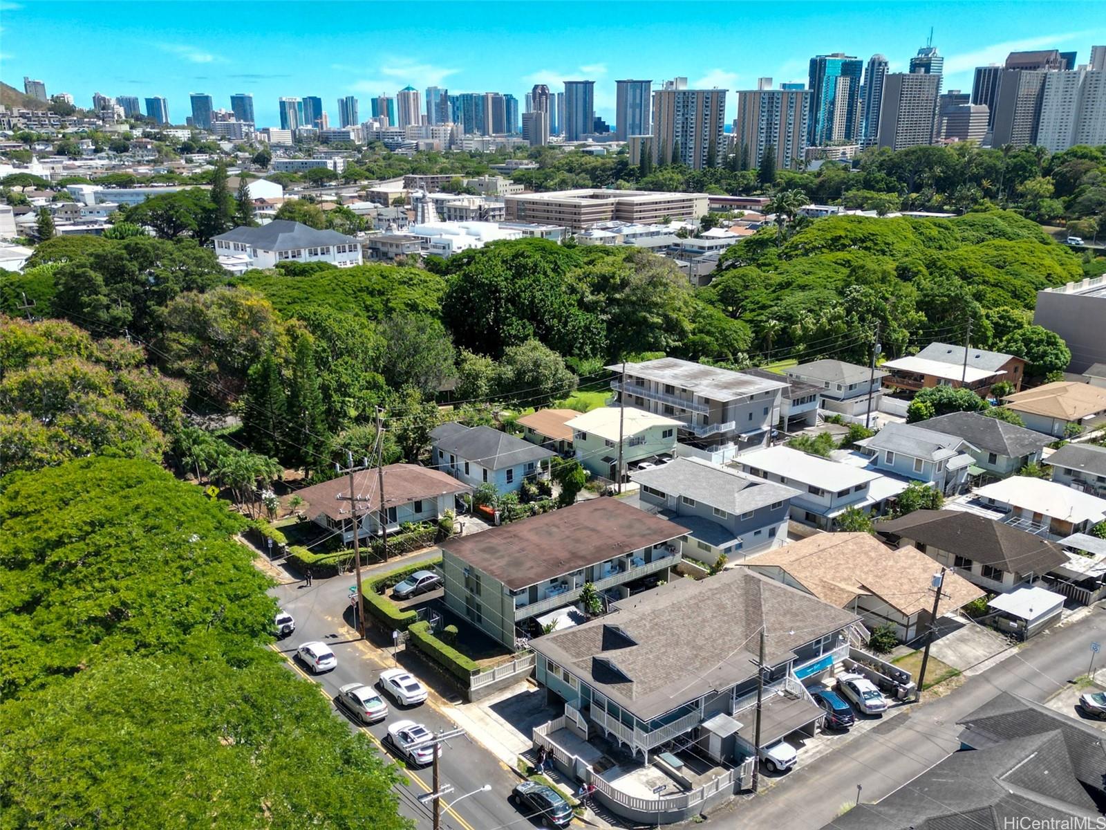 205 N Kuakini St Honolulu - Multi-family - photo 2 of 25