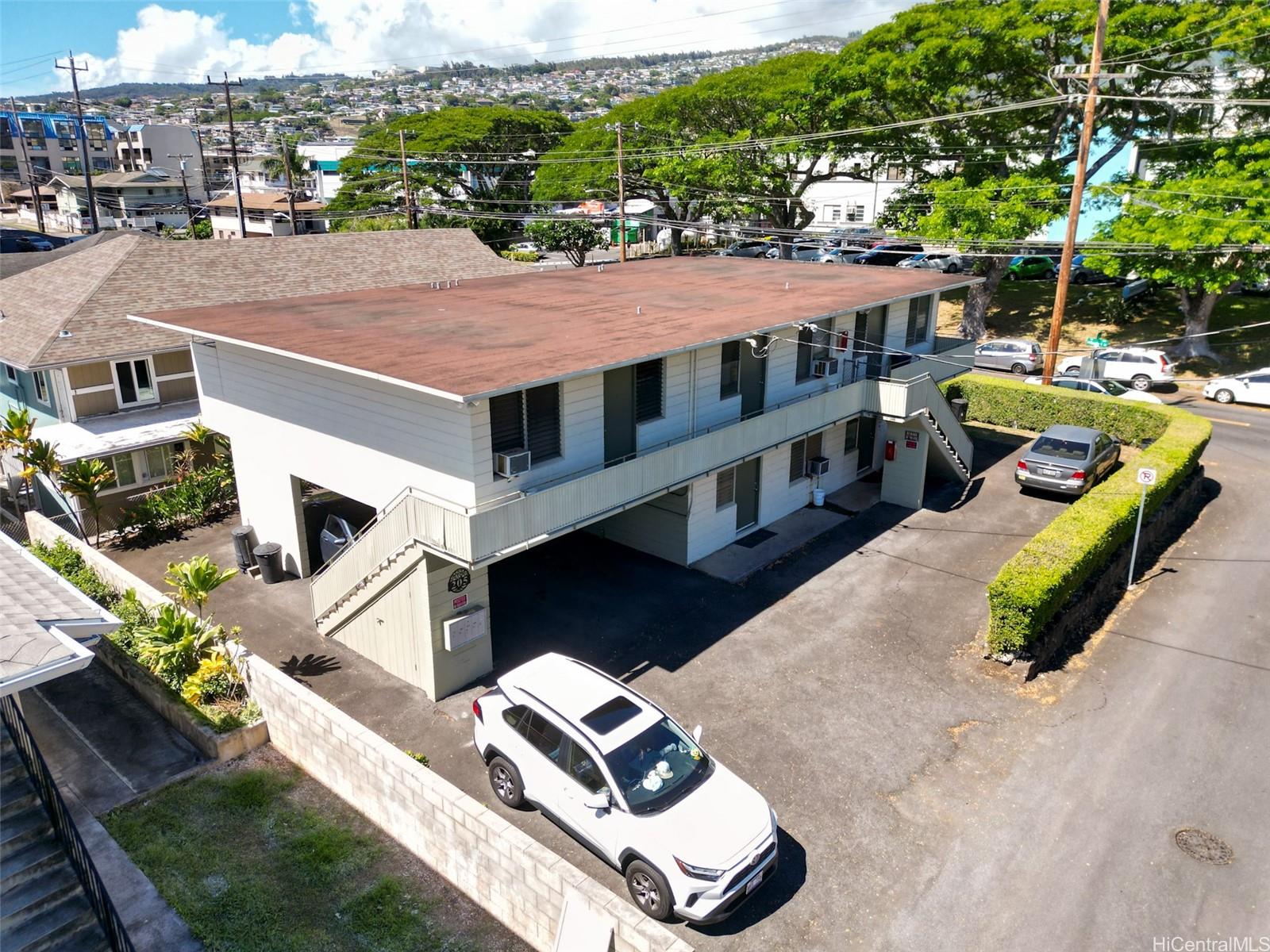 205 N Kuakini St Honolulu - Multi-family - photo 3 of 25